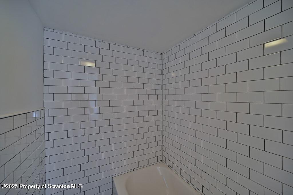 1716 WAYNE AVE Avenue