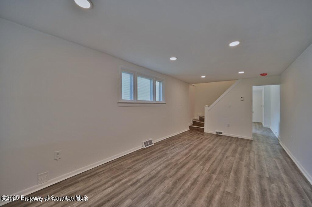 1716 WAYNE AVE Avenue