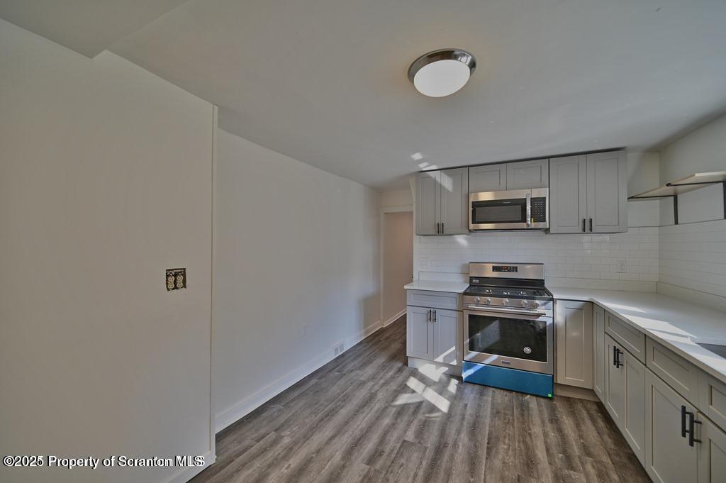 1716 WAYNE AVE Avenue