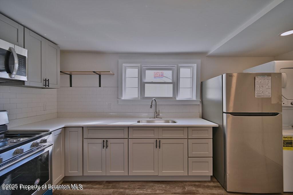 1716 WAYNE AVE Avenue