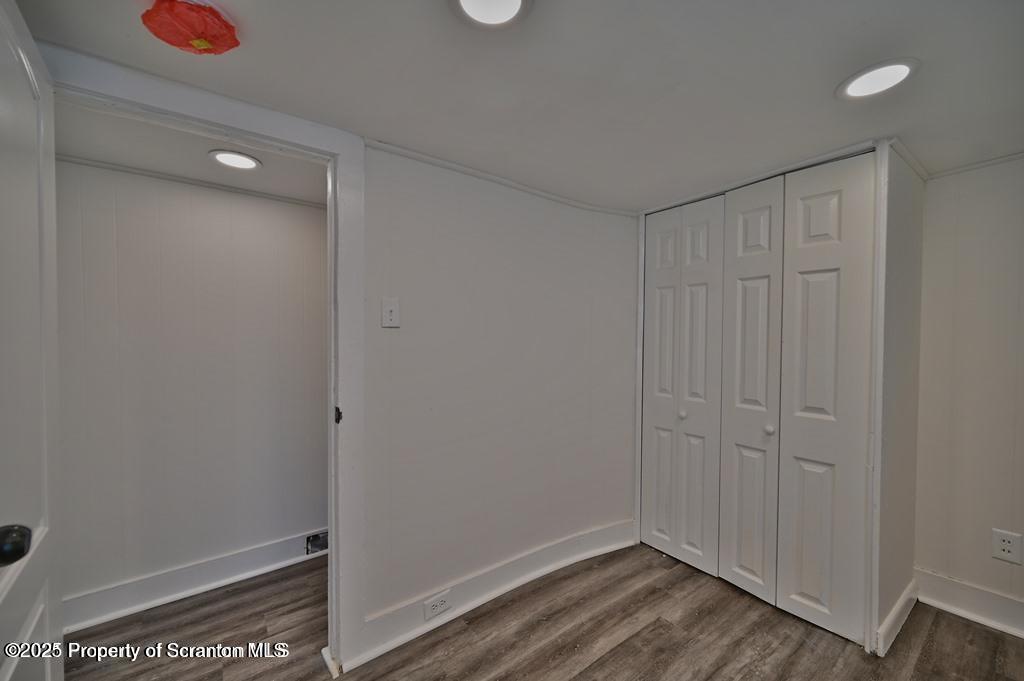 1716 WAYNE AVE Avenue