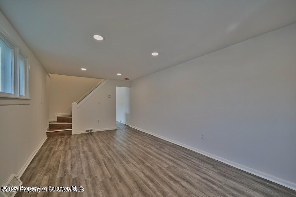 1716 WAYNE AVE Avenue