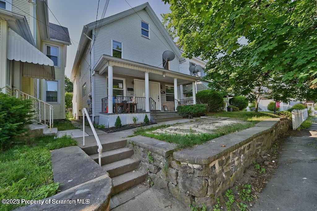 1716 WAYNE AVE Avenue