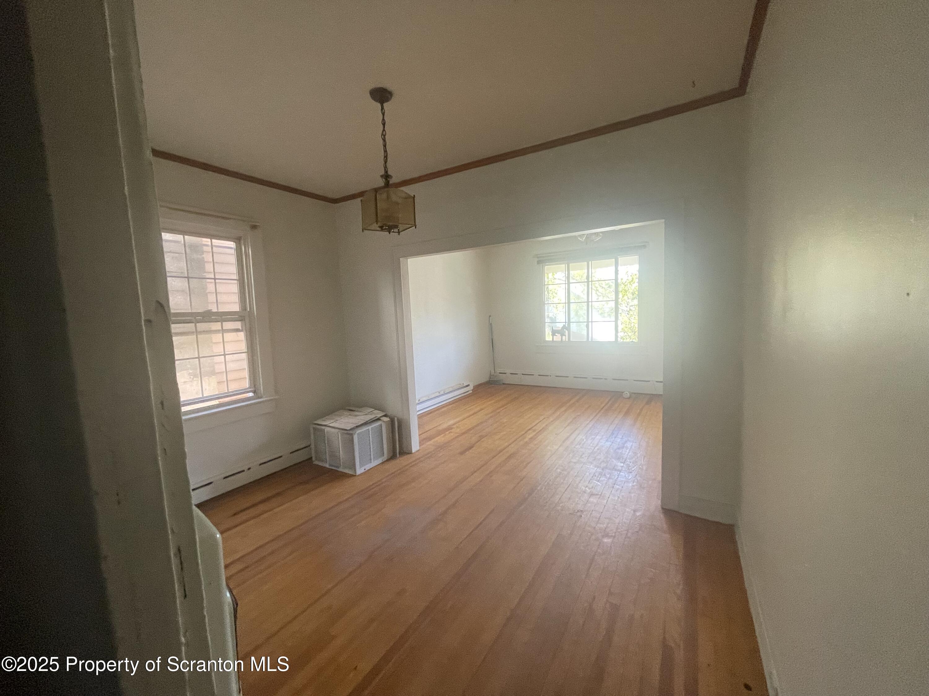 1031 Lincoln Street Unit: 1033