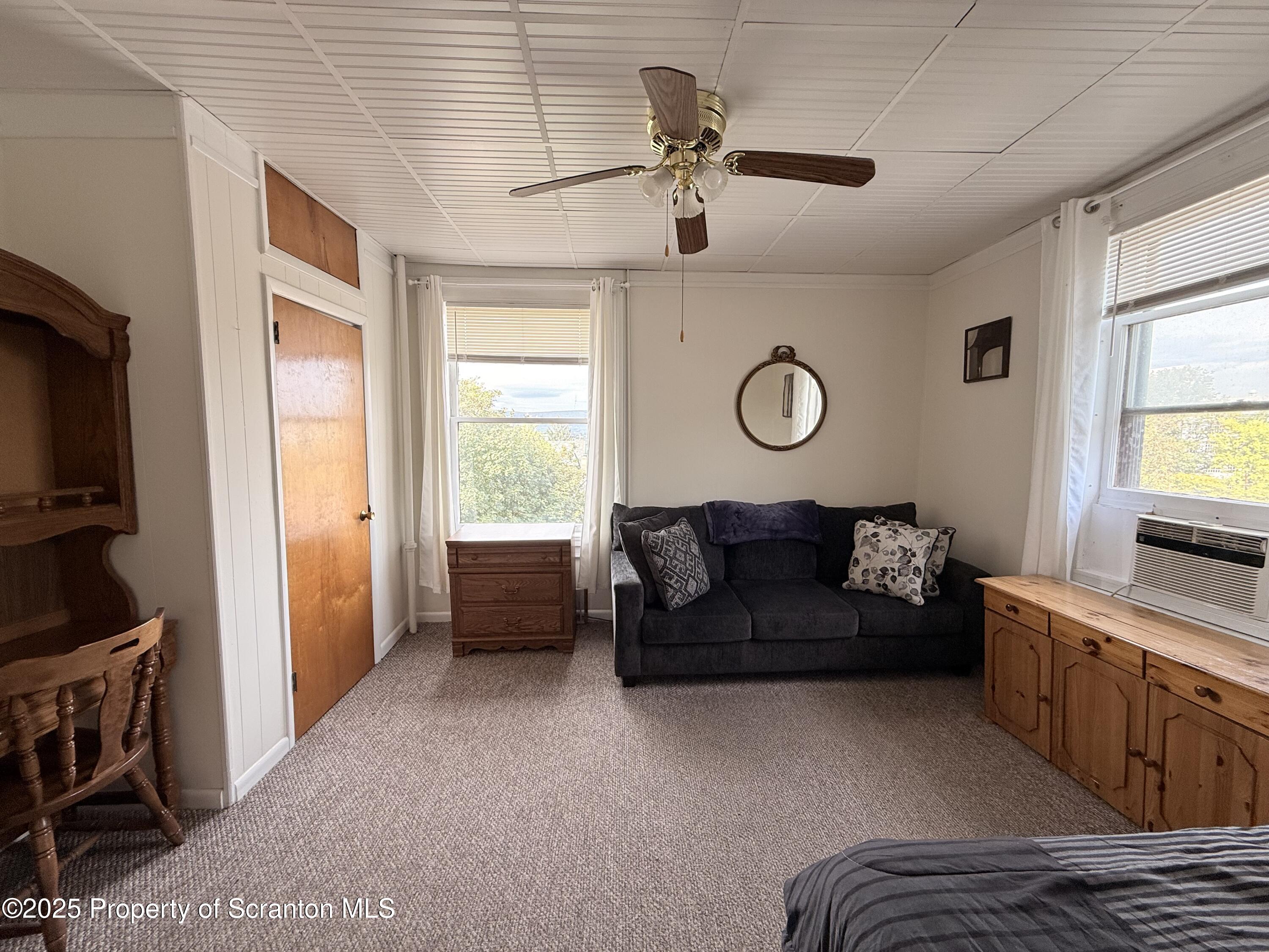 629 Clay Avenue Unit: 2C