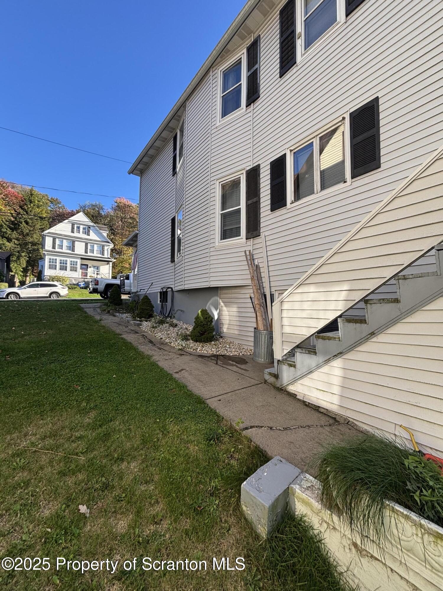 414 Wintermantle Avenue