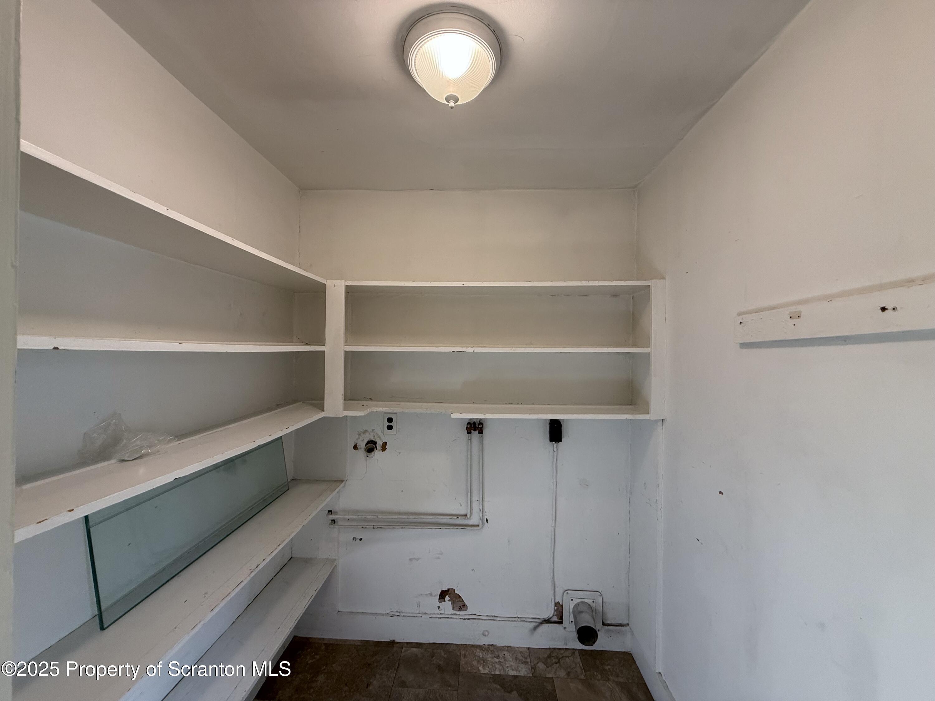 1315 Farr Street Unit: 2