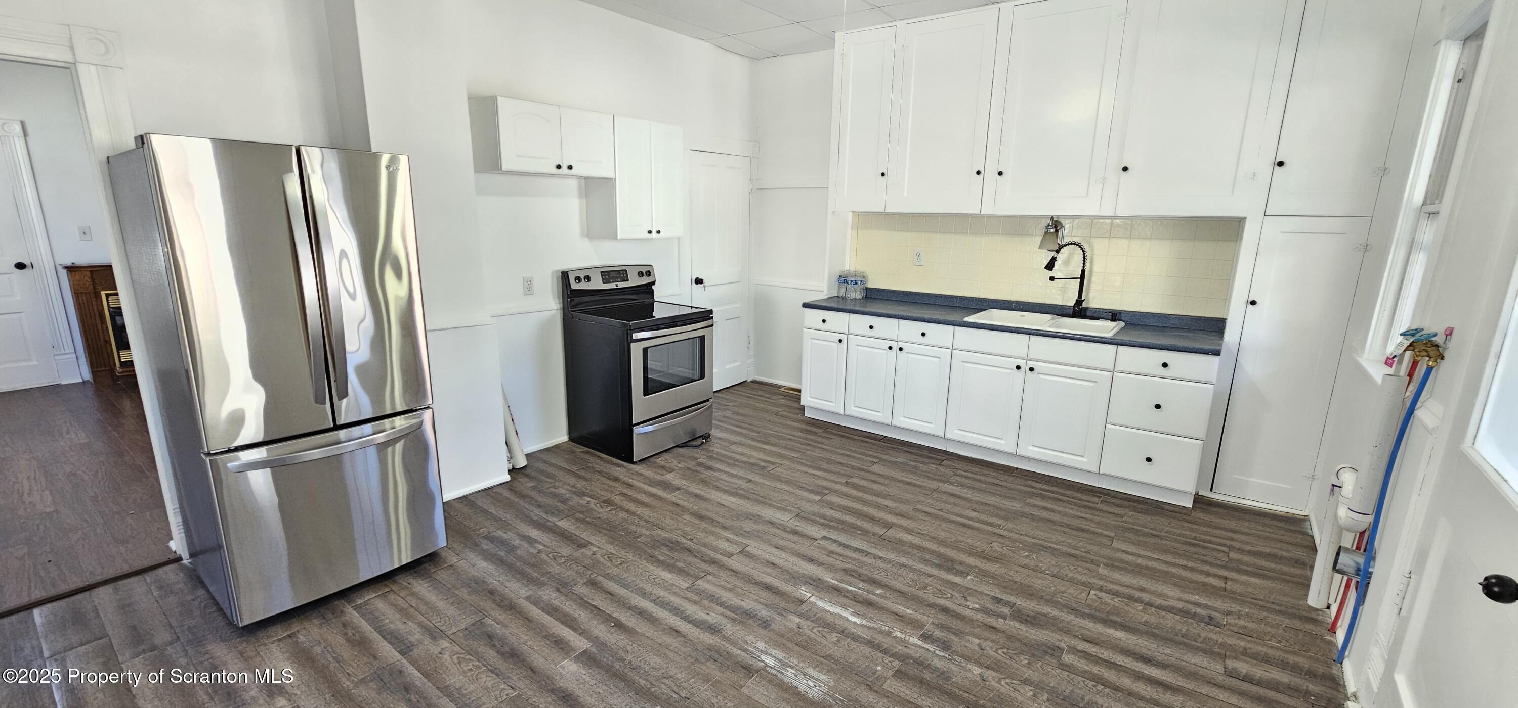 126 S Rebecca Avenue