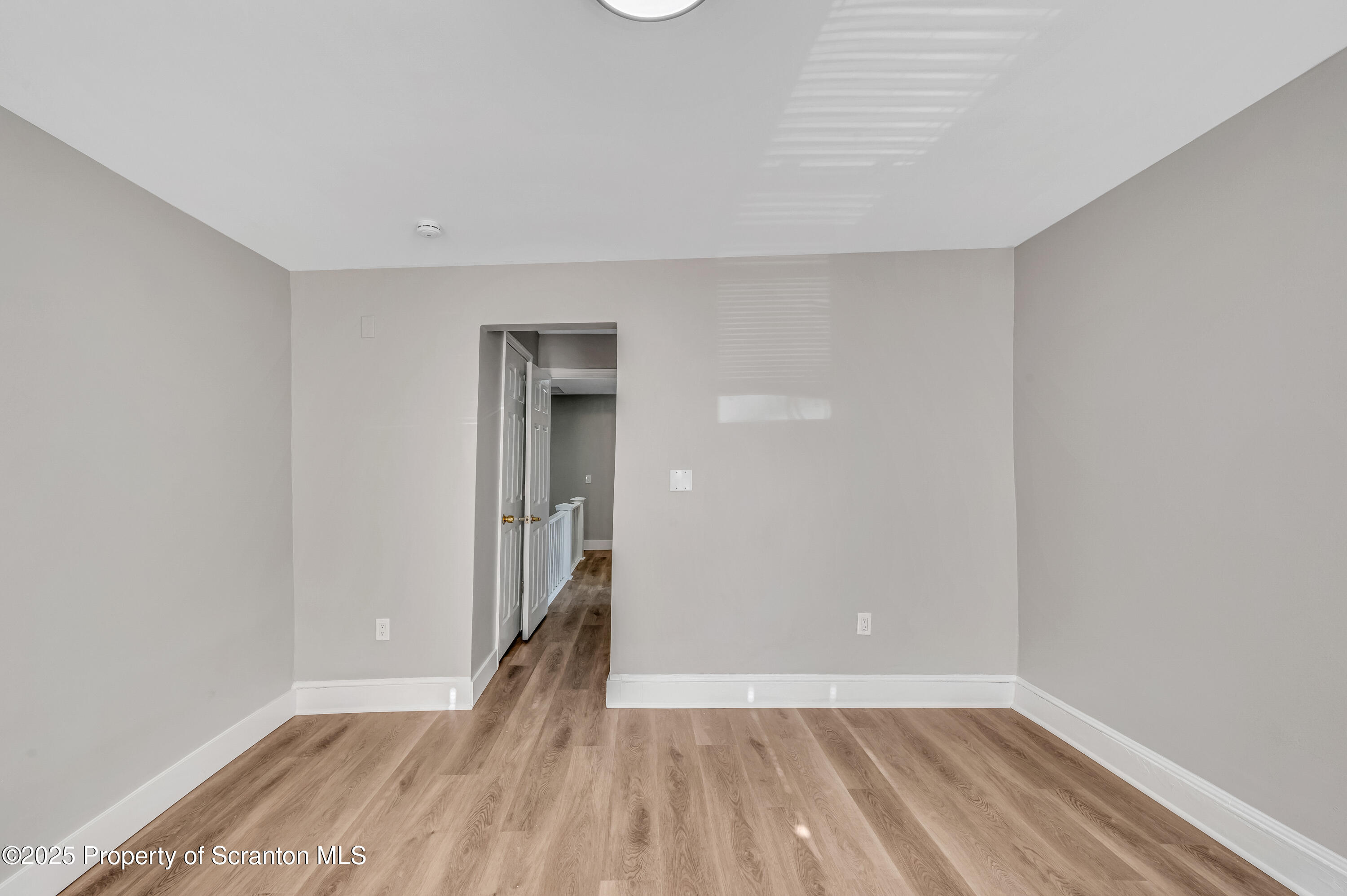 1415 N Lincoln Avenue