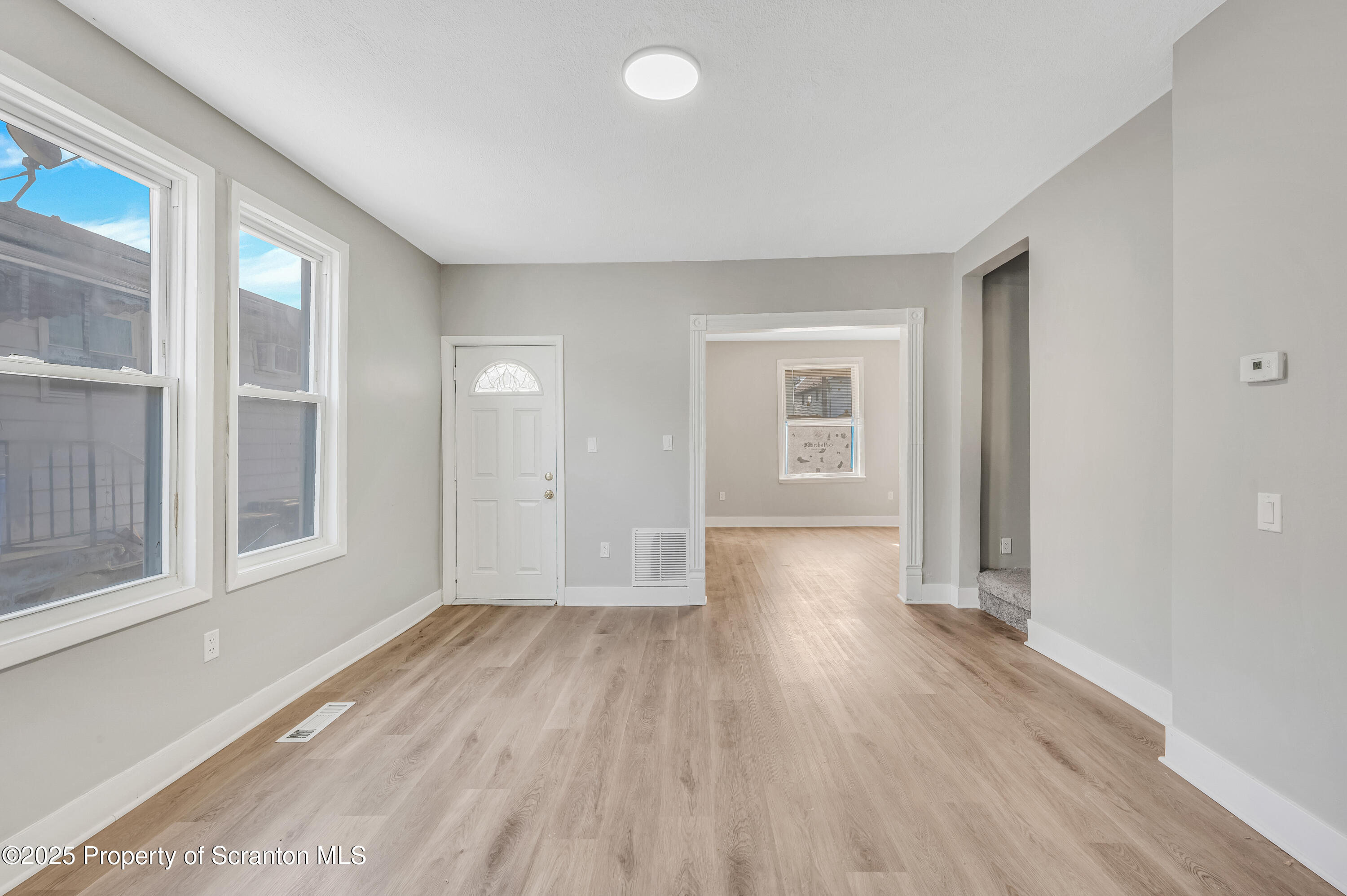 1415 N Lincoln Avenue