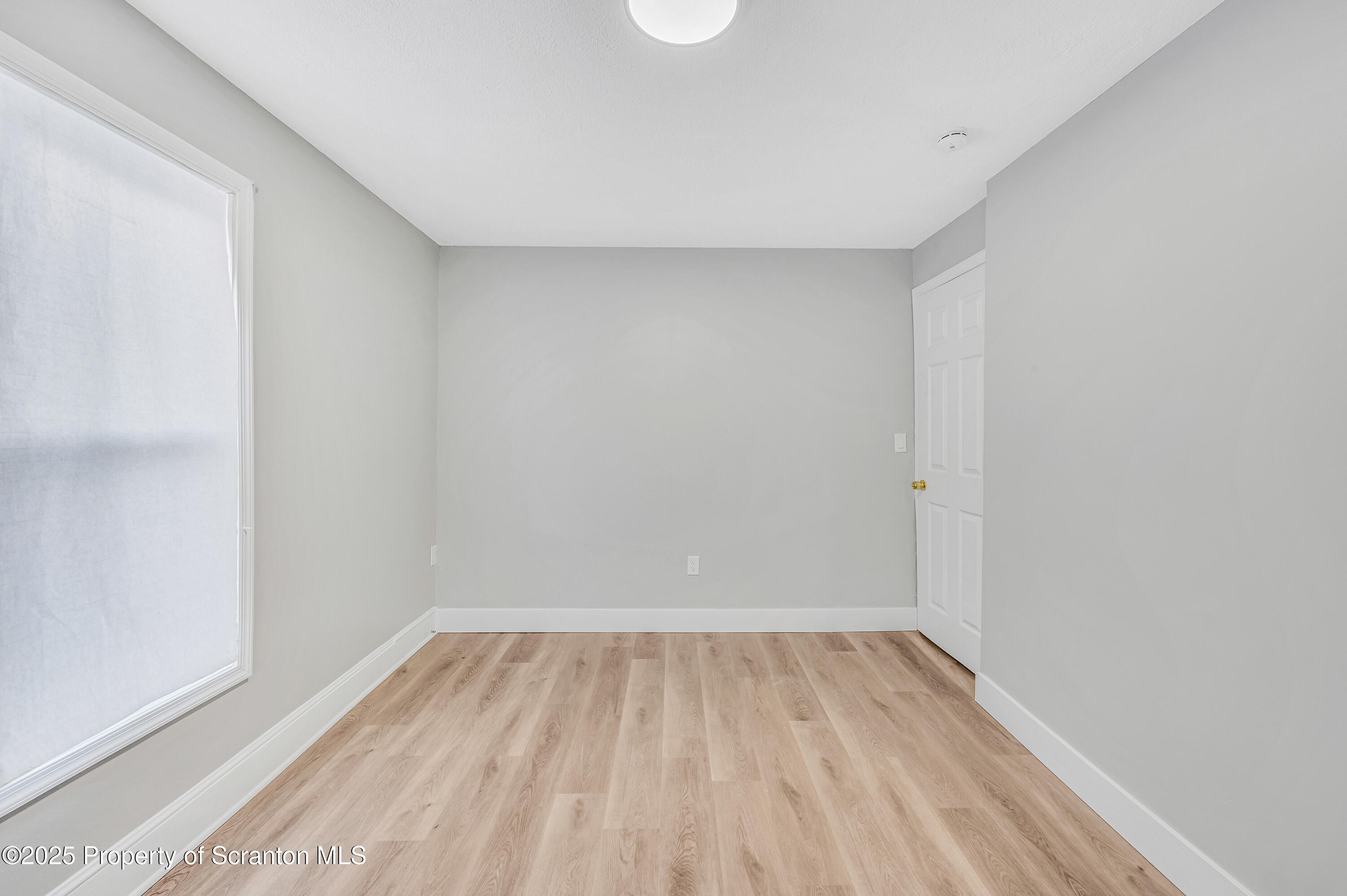 1415 N Lincoln Avenue