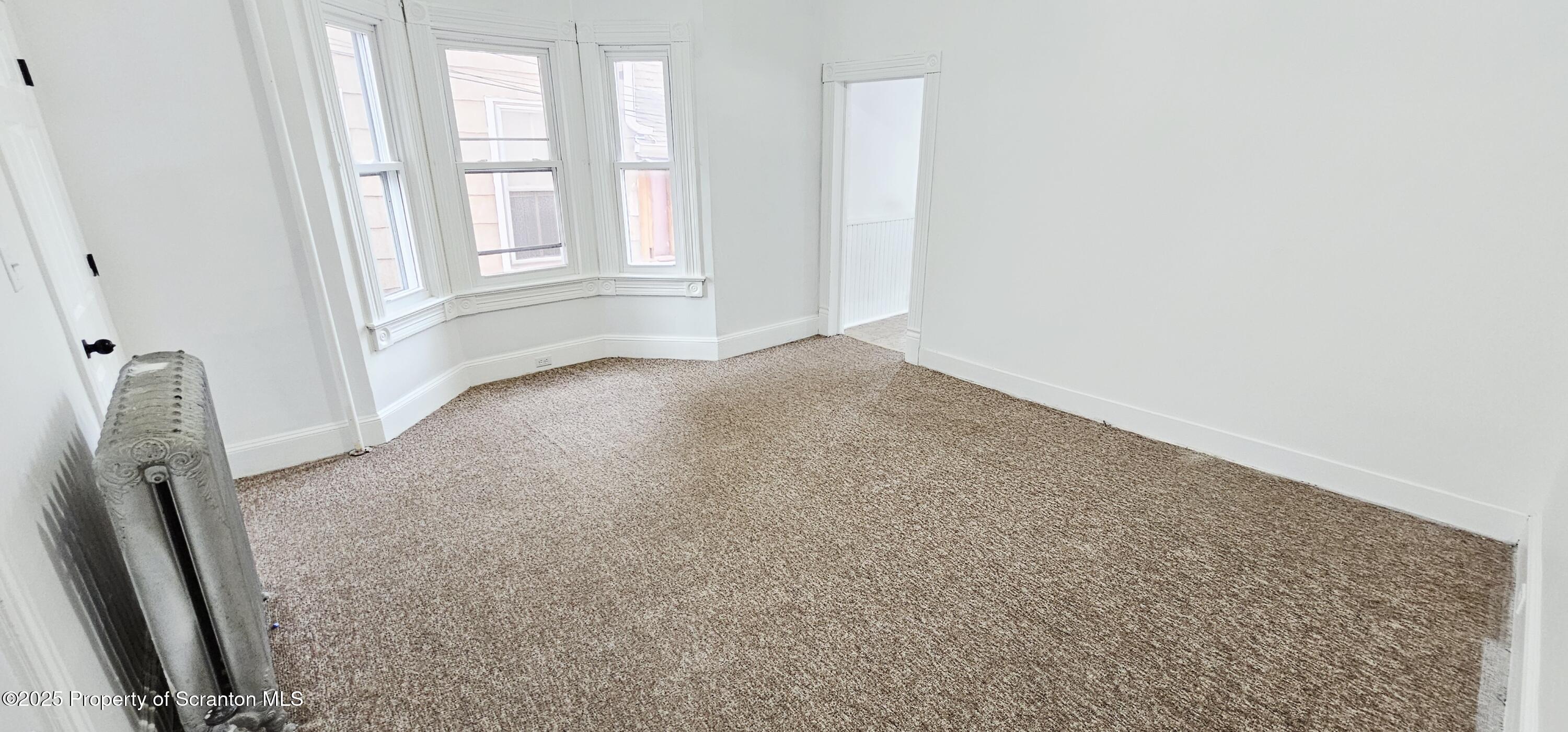 128 S Rebecca Avenue