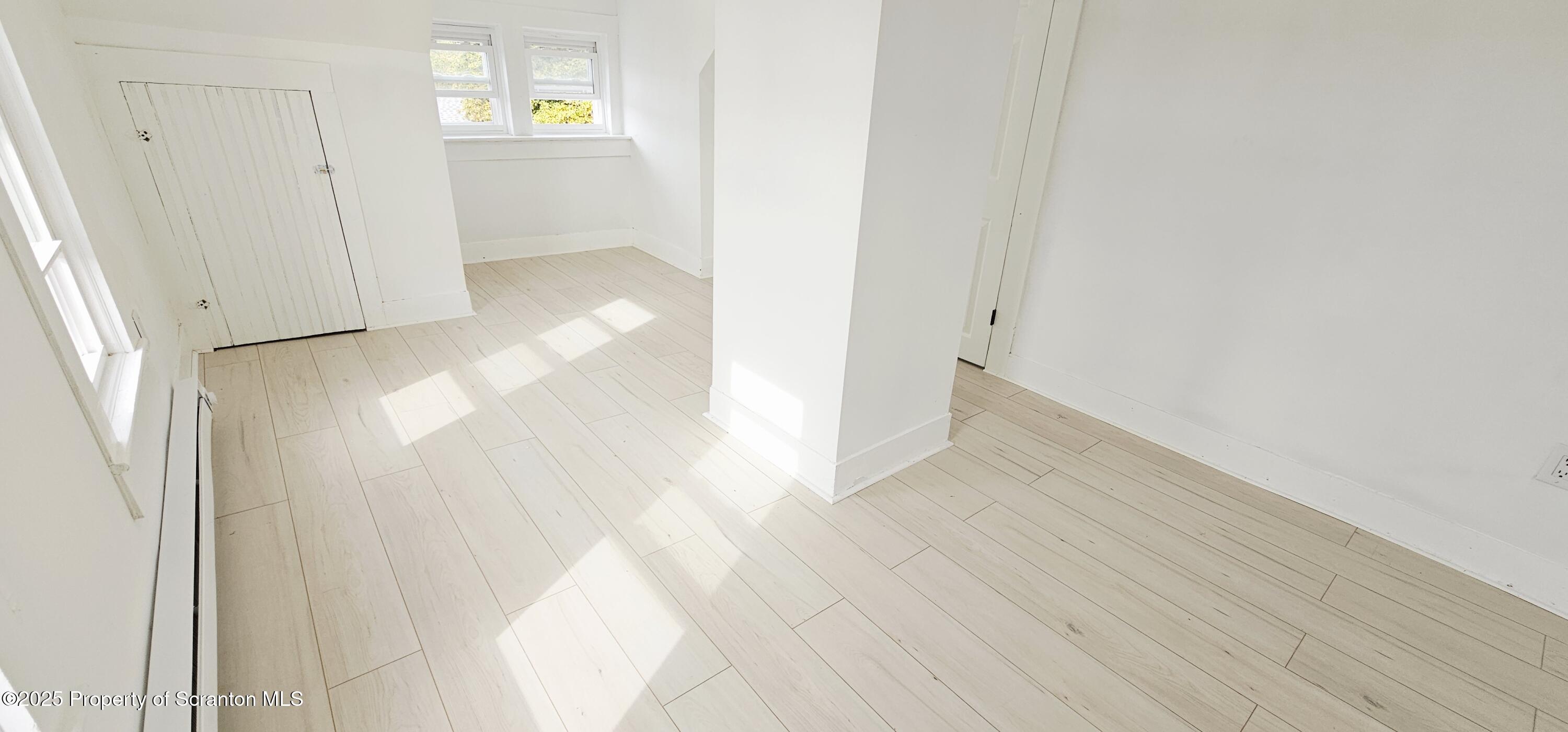 128 S Rebecca Avenue