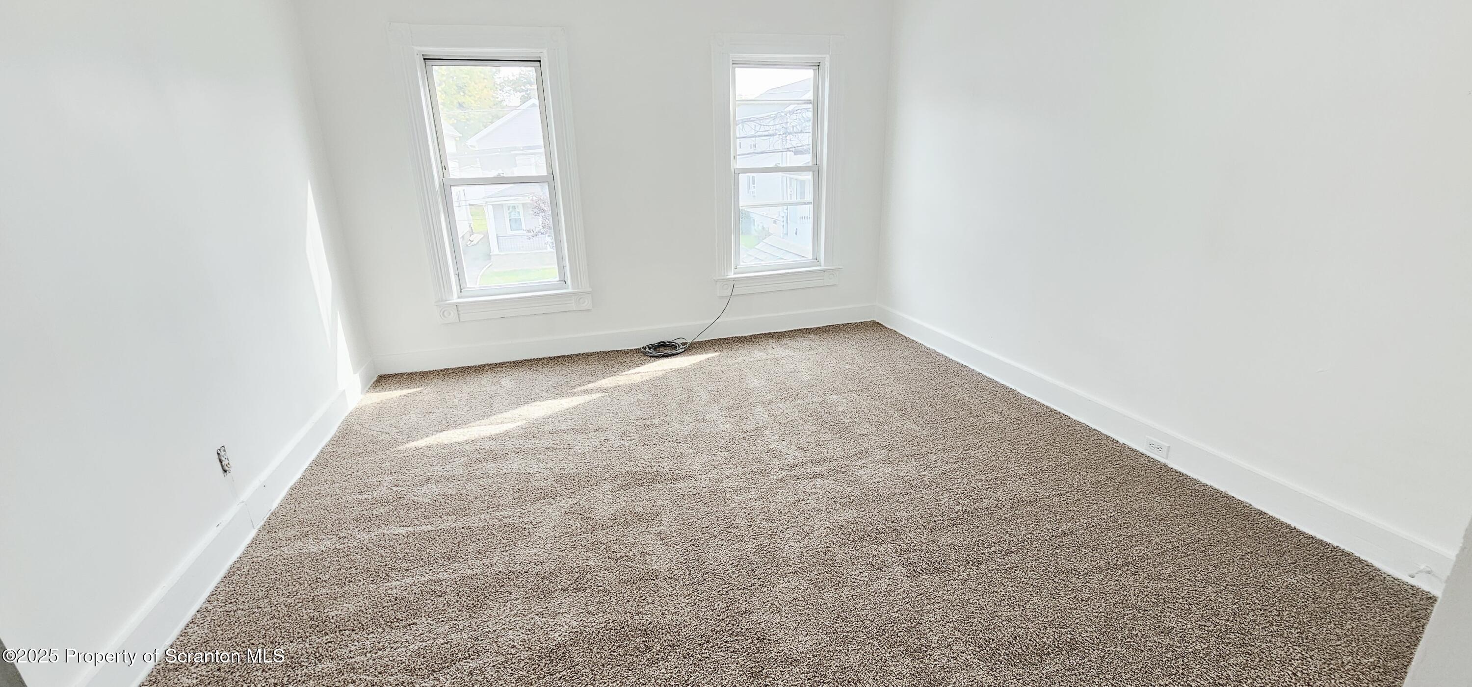 128 S Rebecca Avenue