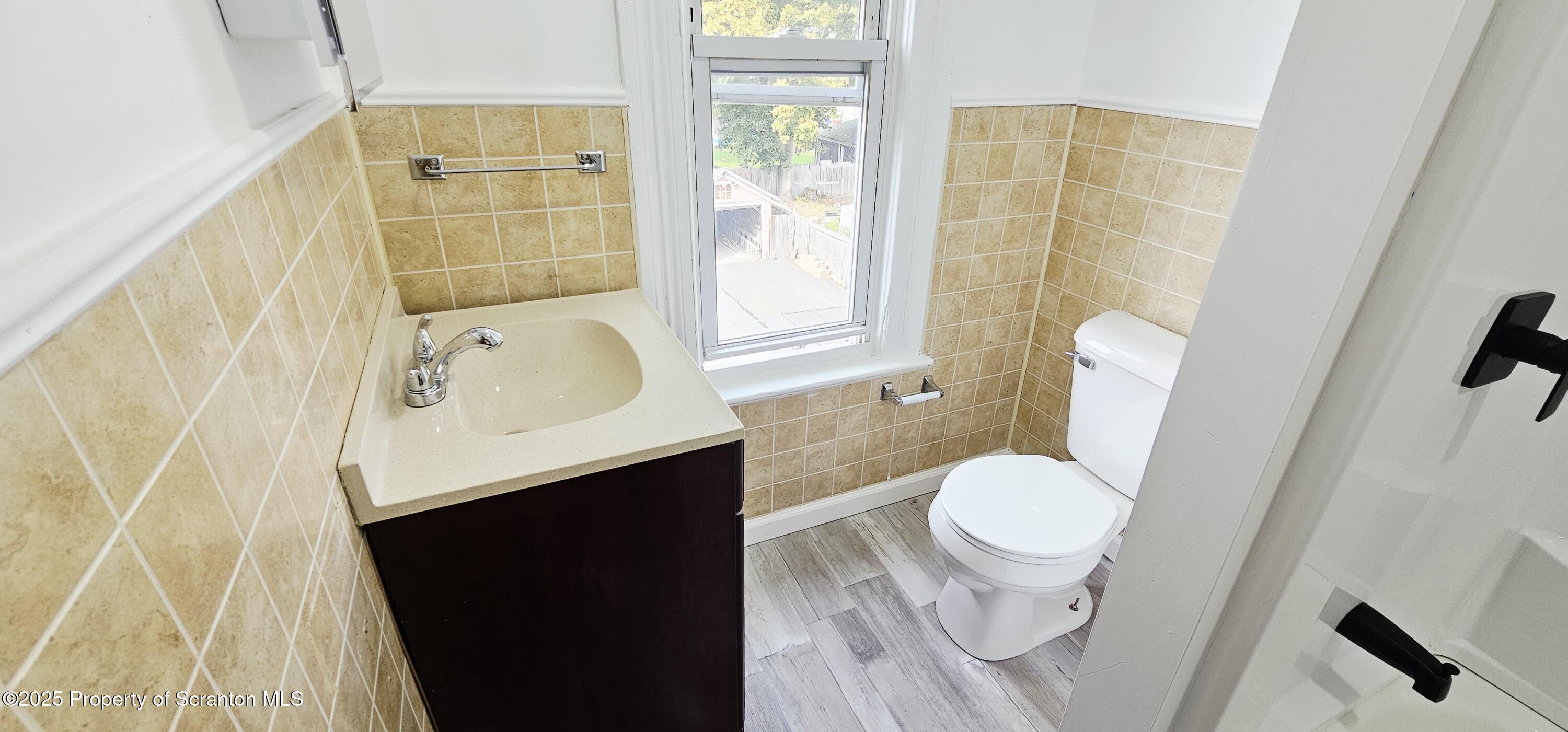 128 S Rebecca Avenue