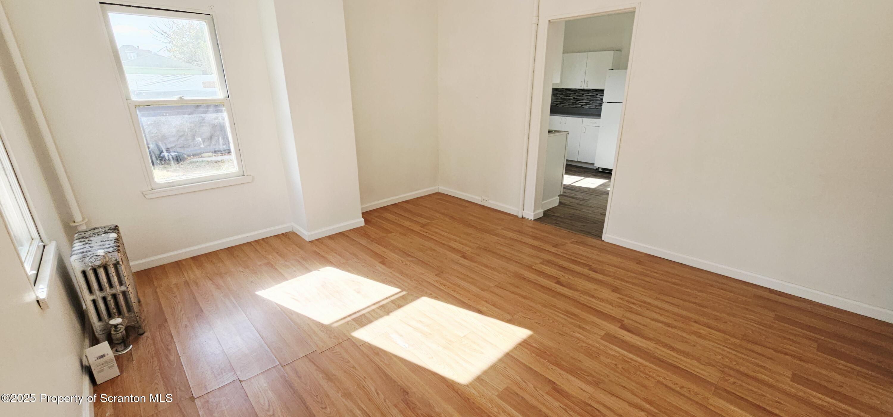 130 rear S Rebecca Avenue Unit: 1st floor