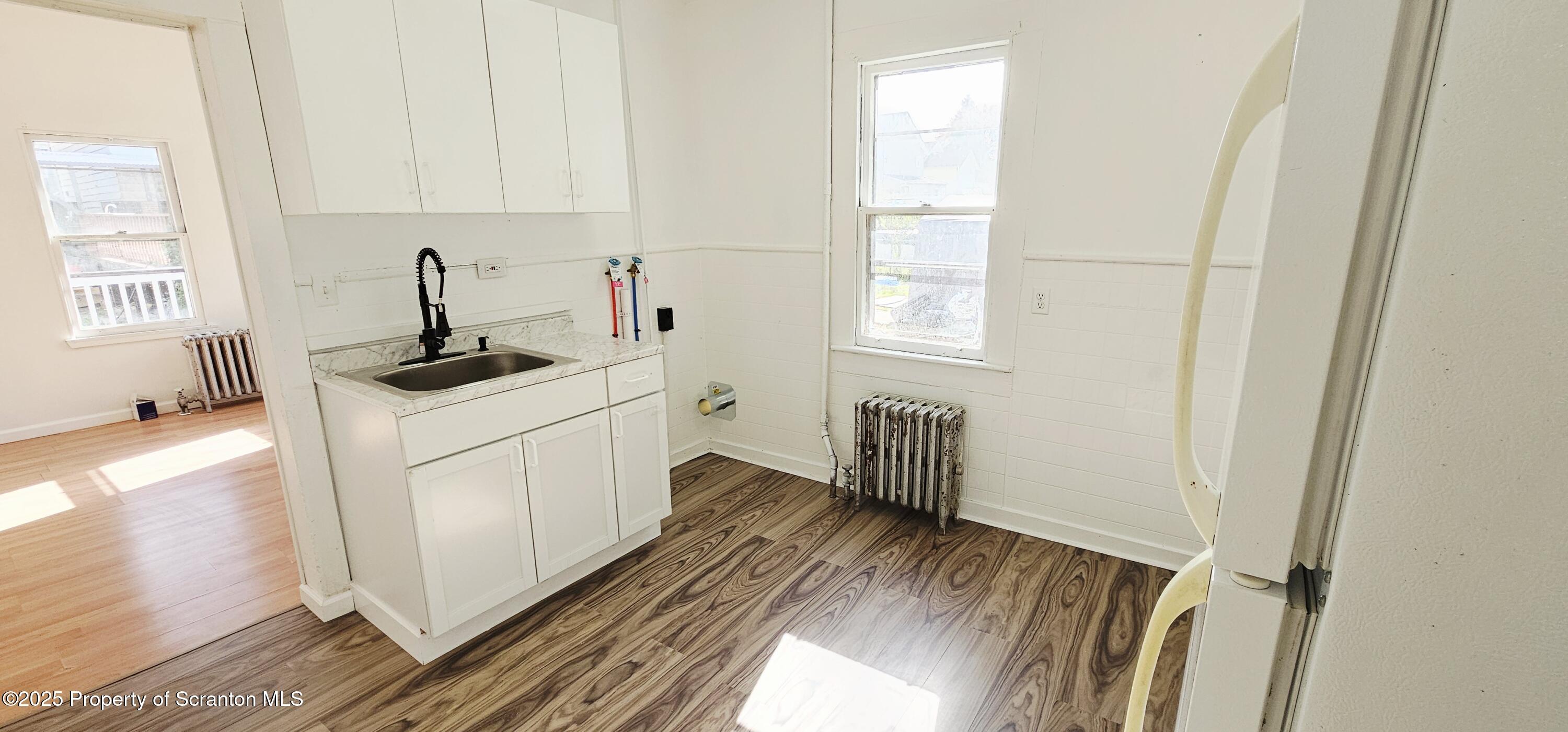 130 rear S Rebecca Avenue Unit: 1st floor