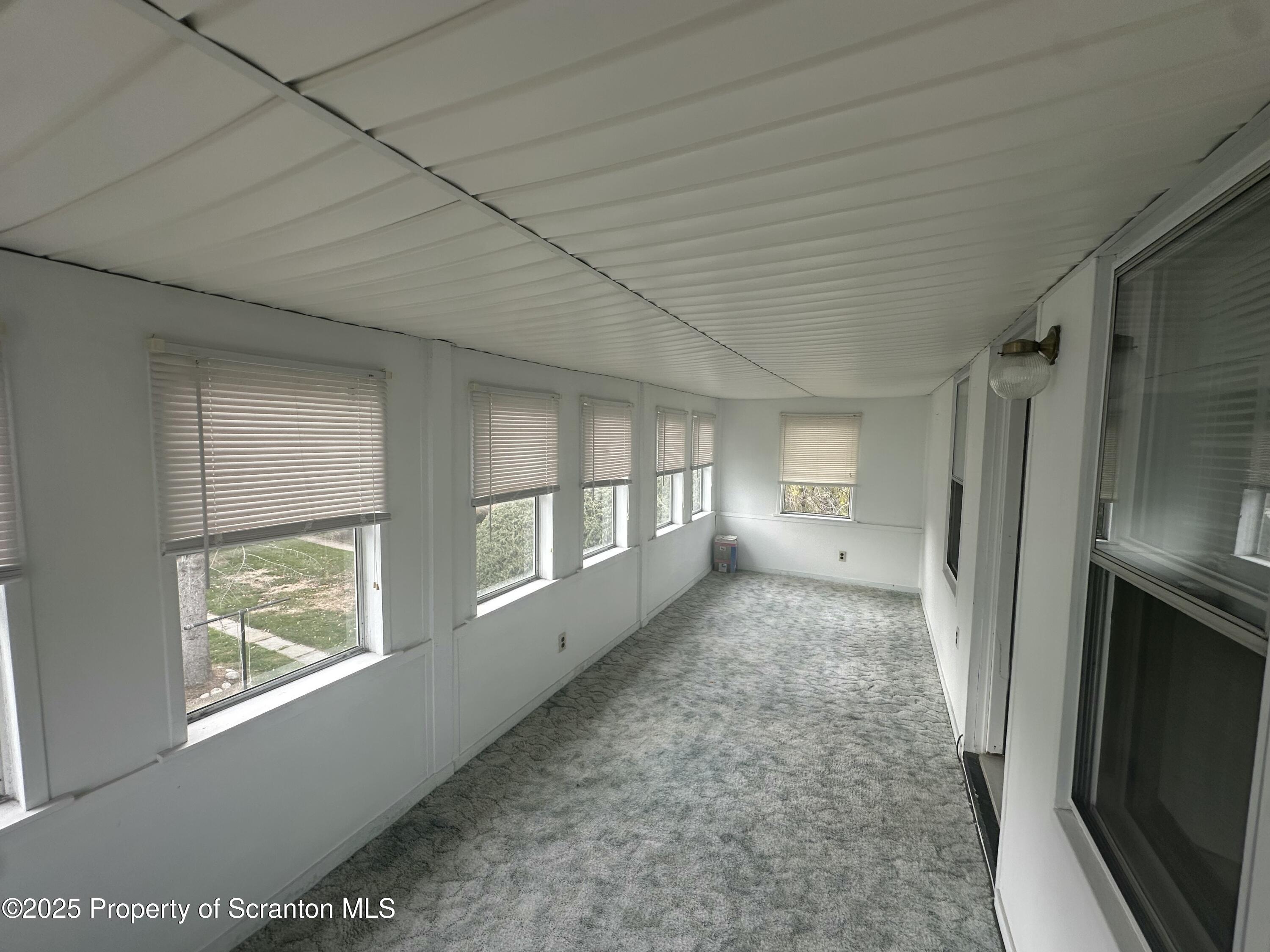 1906 Farr Street Unit: 2