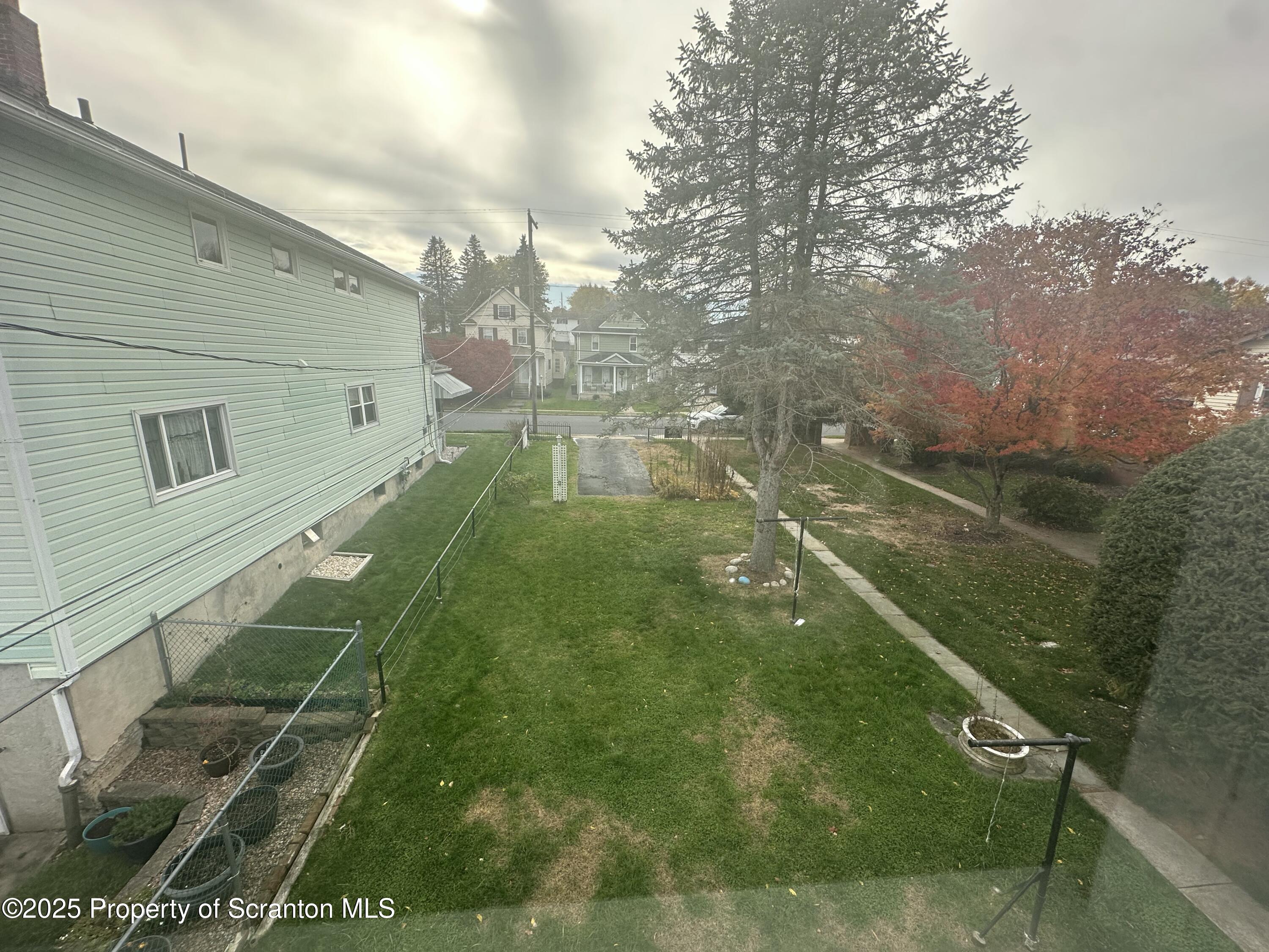 1906 Farr Street Unit: 2