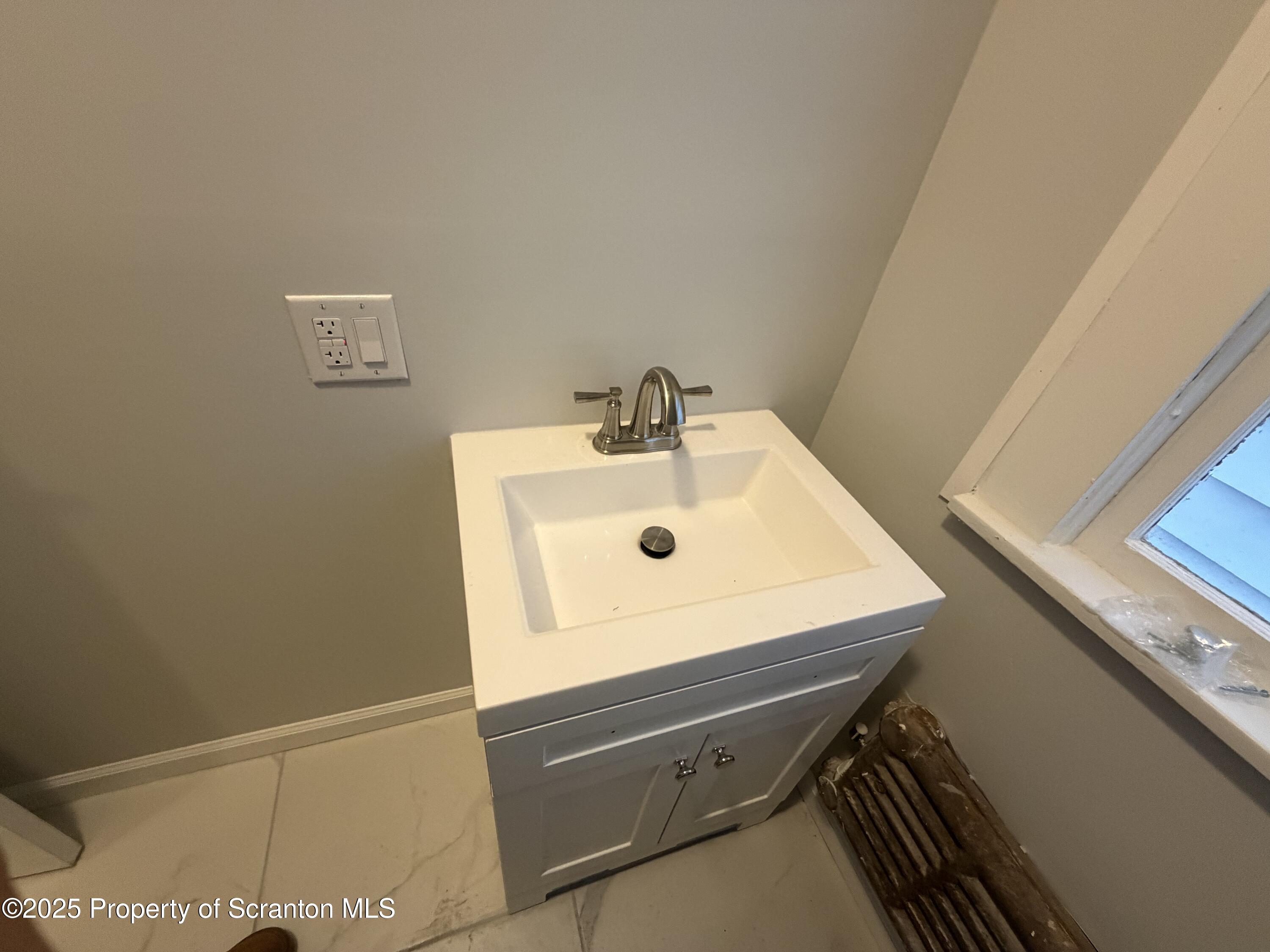 2105 Belmont Terrace Unit: 1