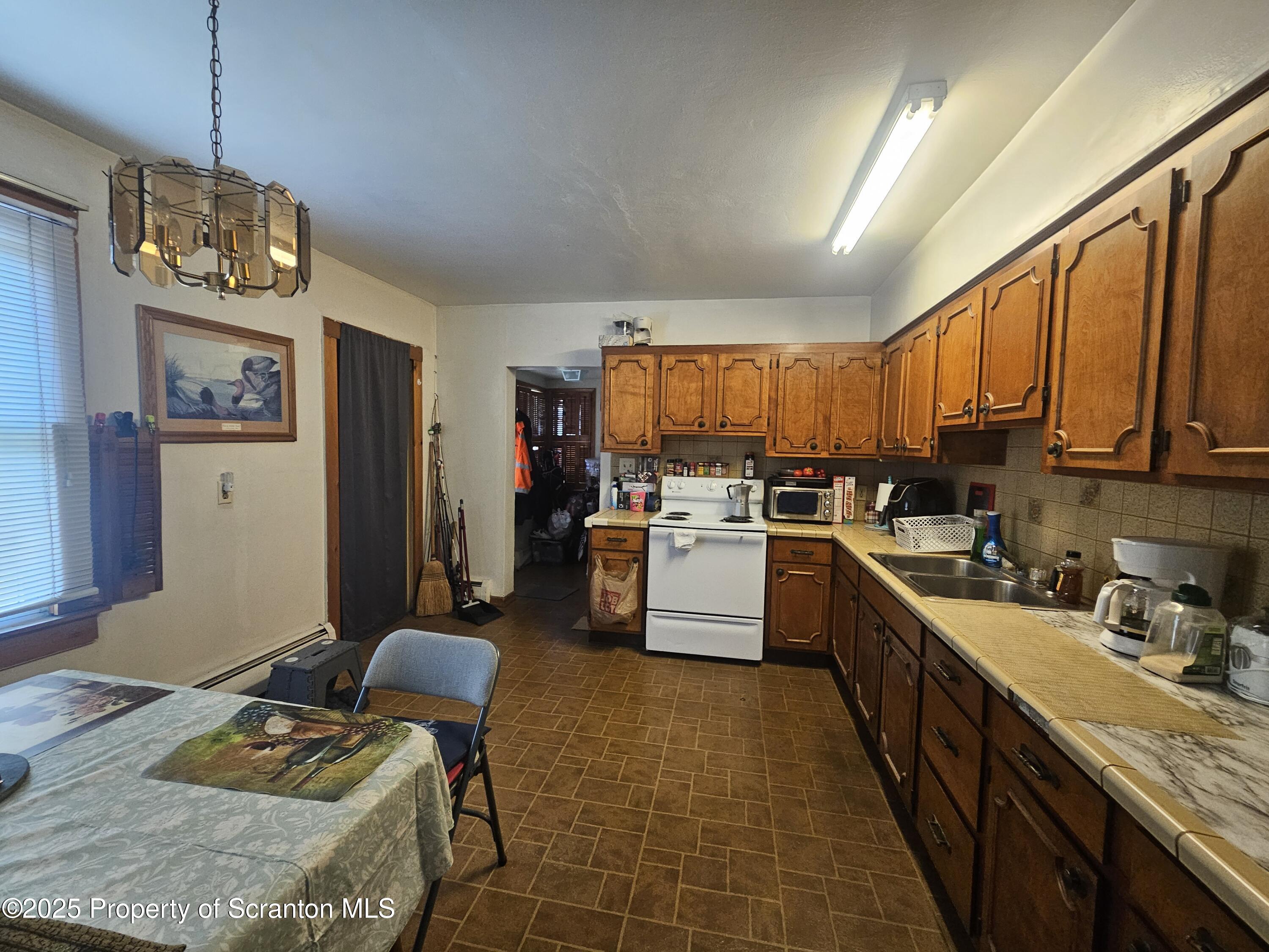 3268-3270 Pittston Avenue