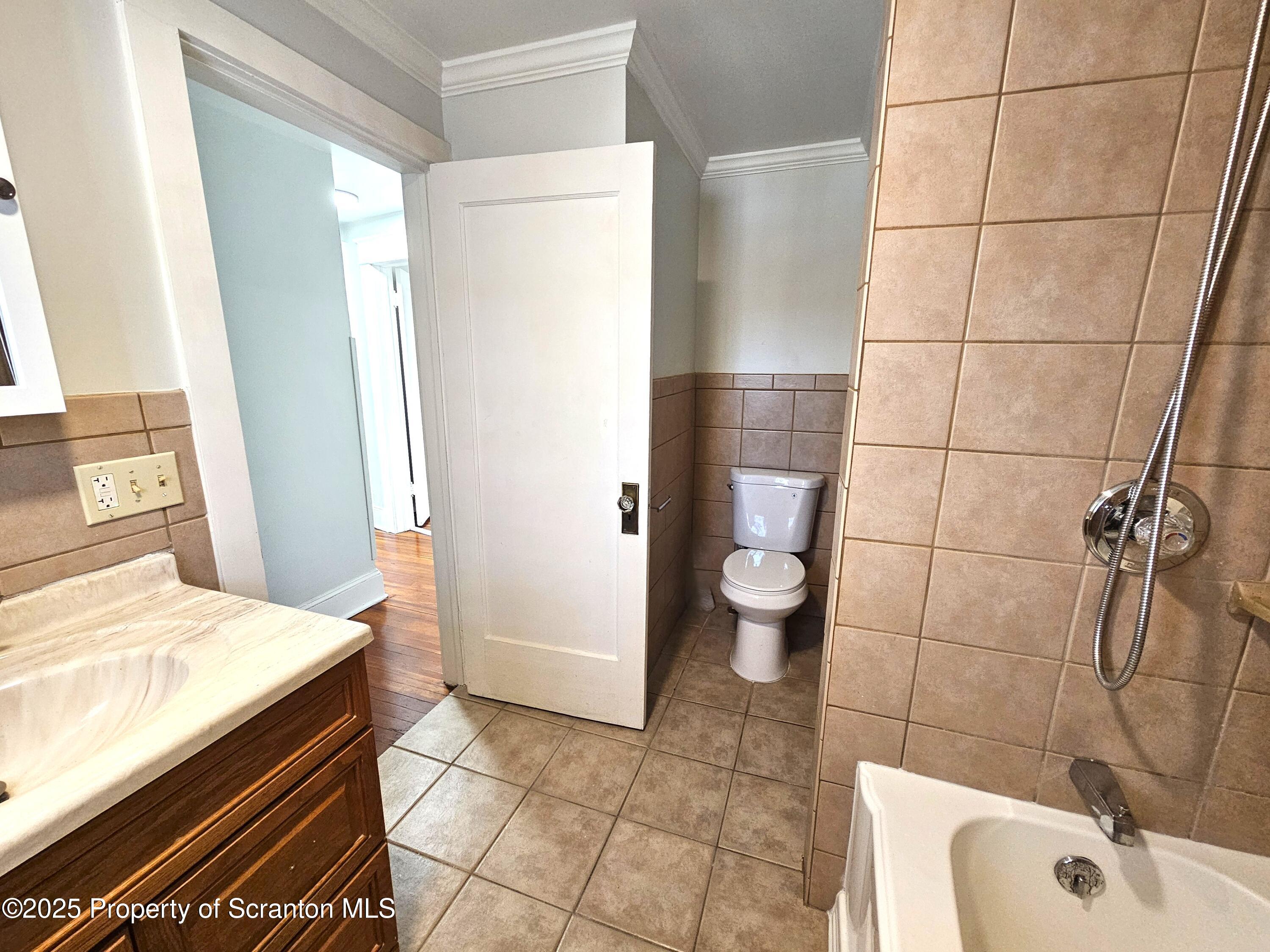 1115 W Market Street