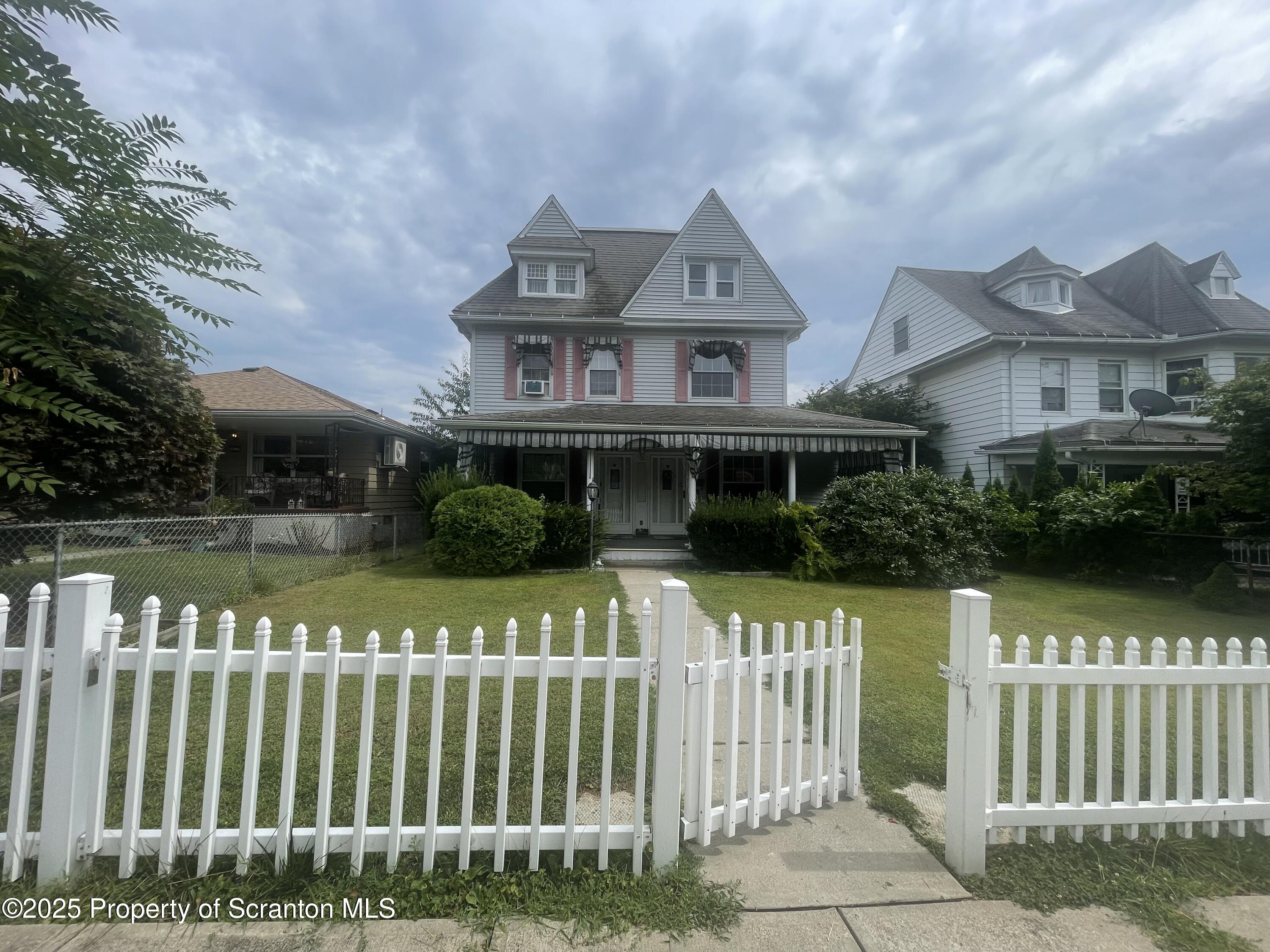 608 N Sumner Avenue Unit: 608