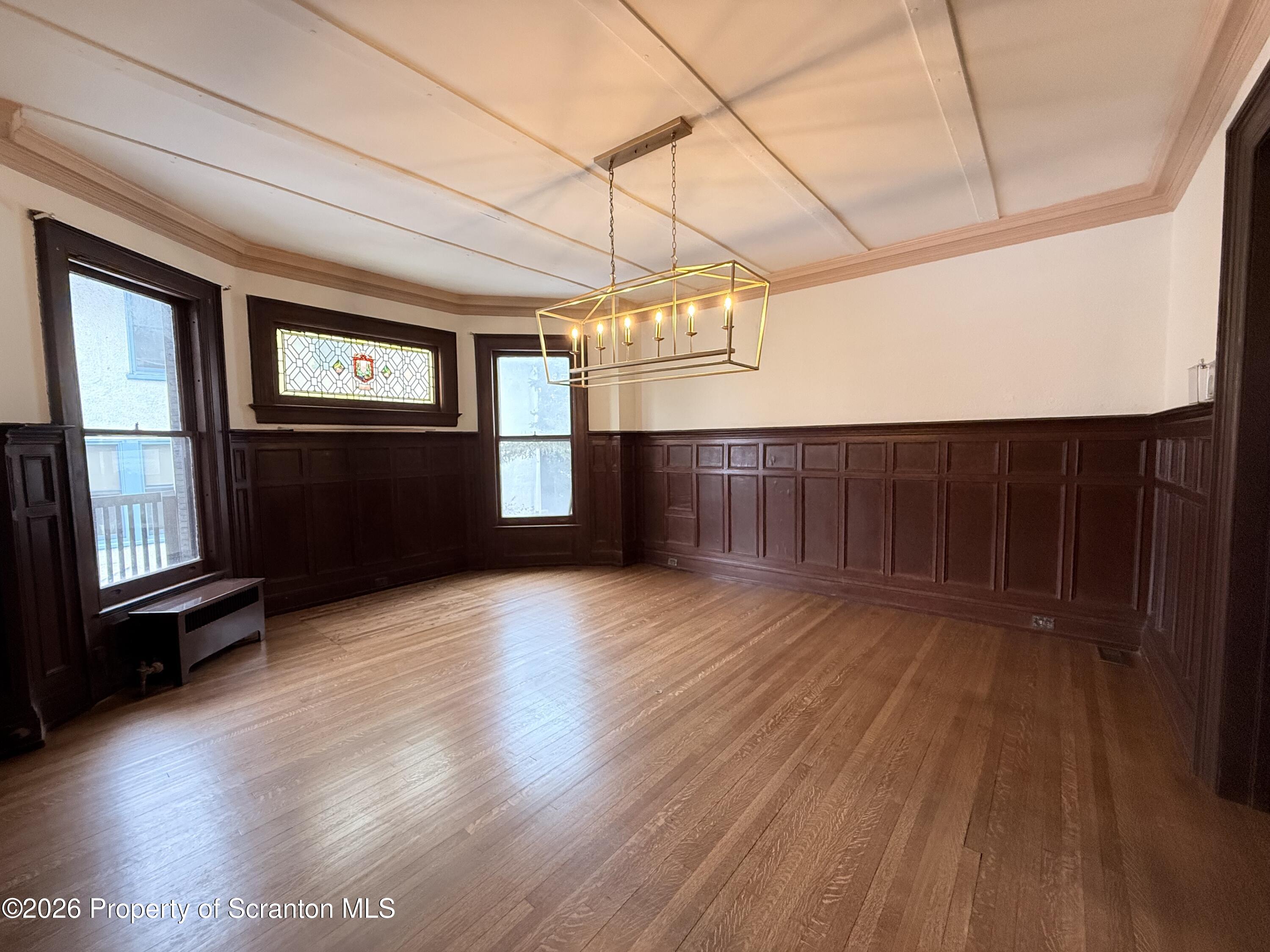 629 Clay Avenue Unit: 1st floor