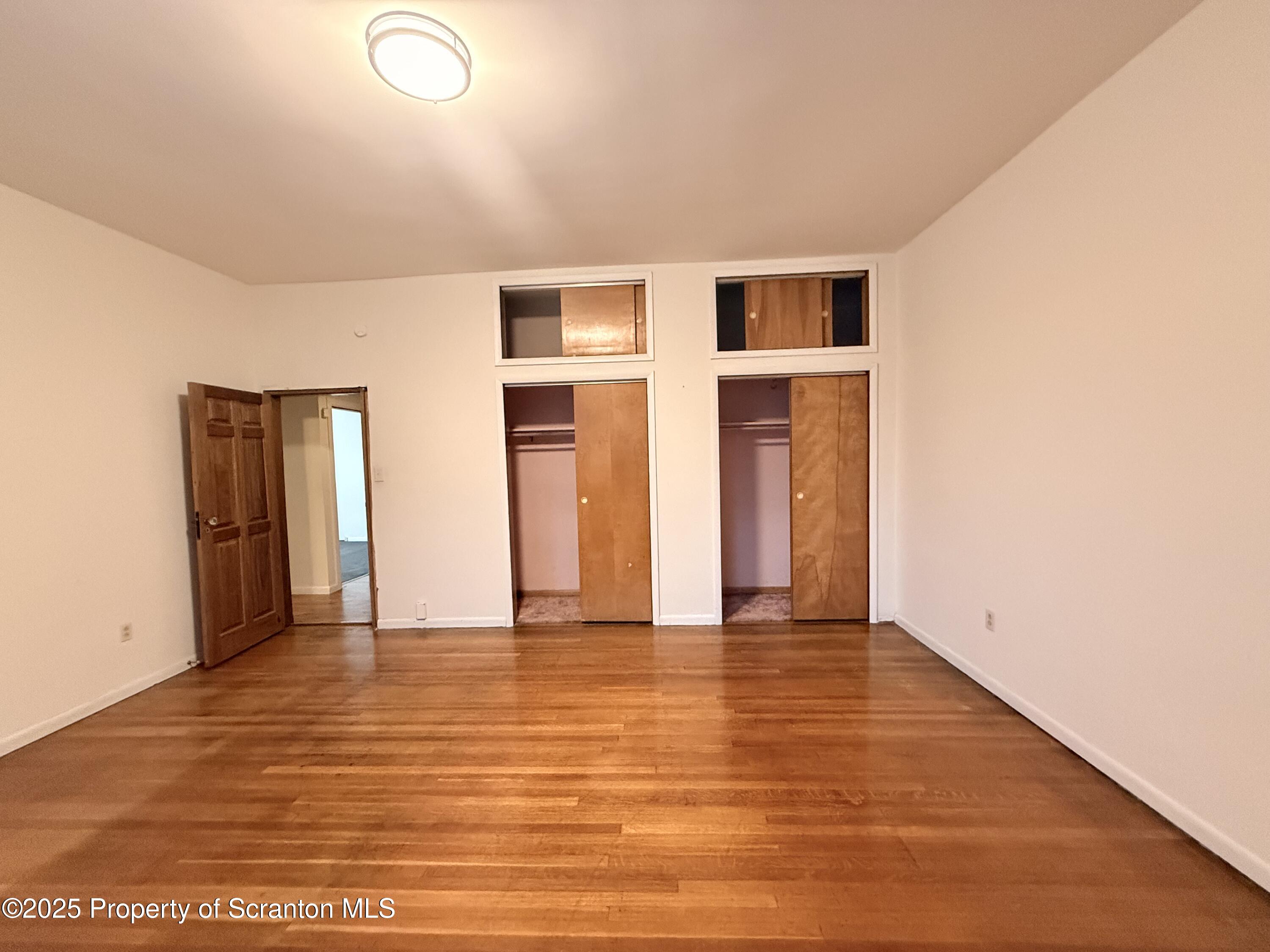 629 Clay Avenue Unit: 1st floor