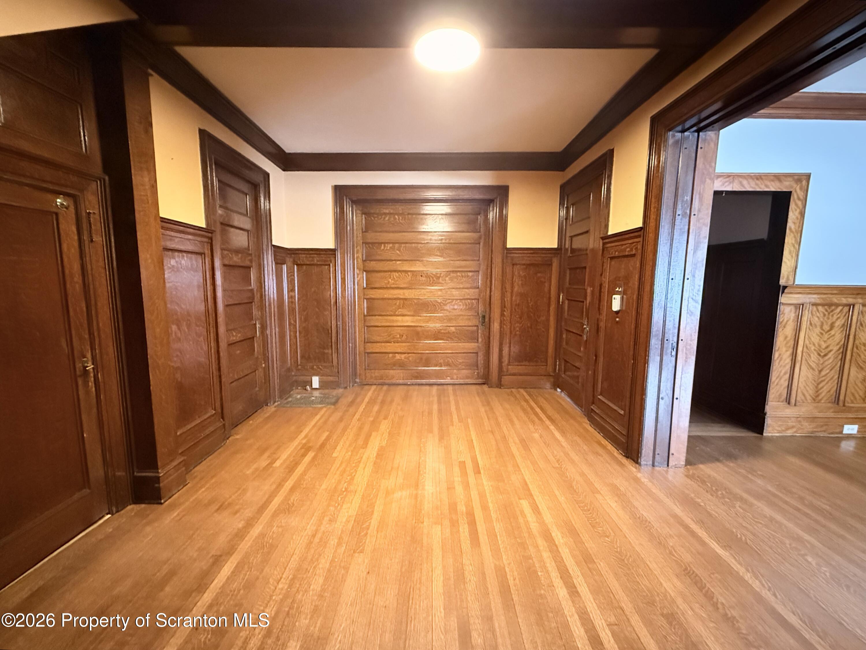 629 Clay Avenue Unit: 1st floor