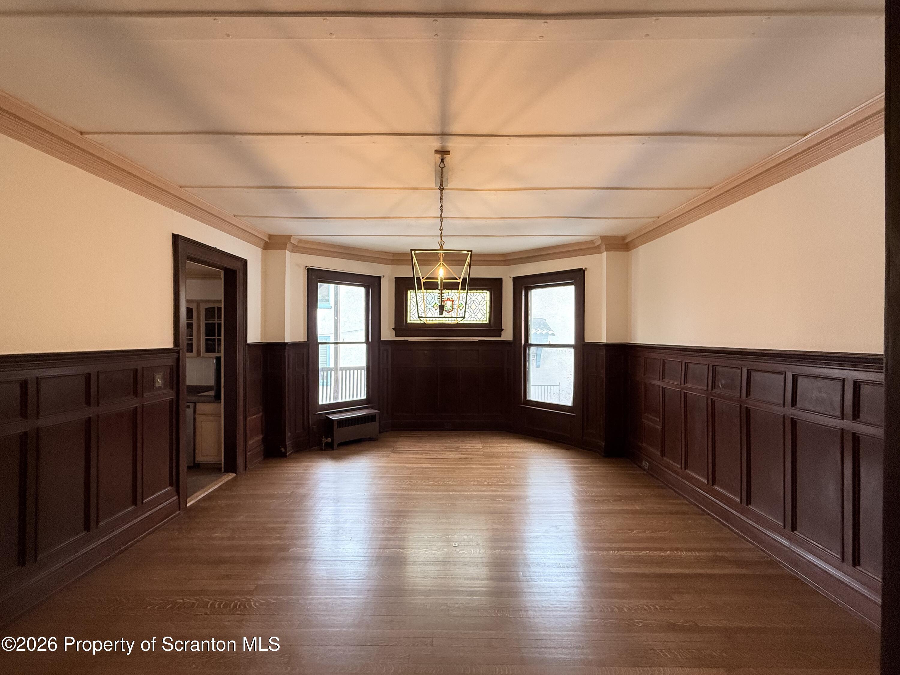 629 Clay Avenue Unit: 1st floor