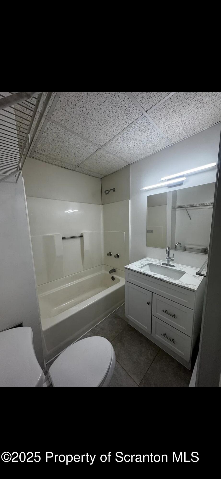 618 Gibbons Street Unit: 2