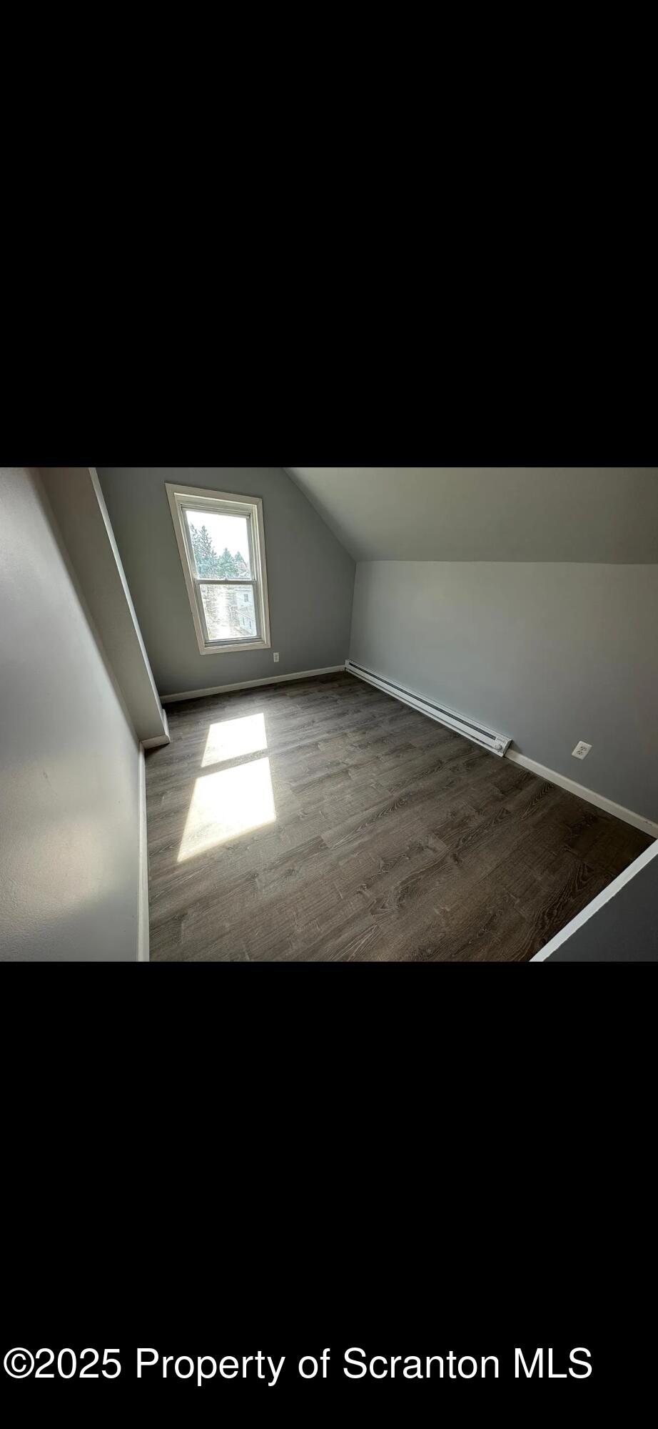 618 Gibbons Street Unit: 2