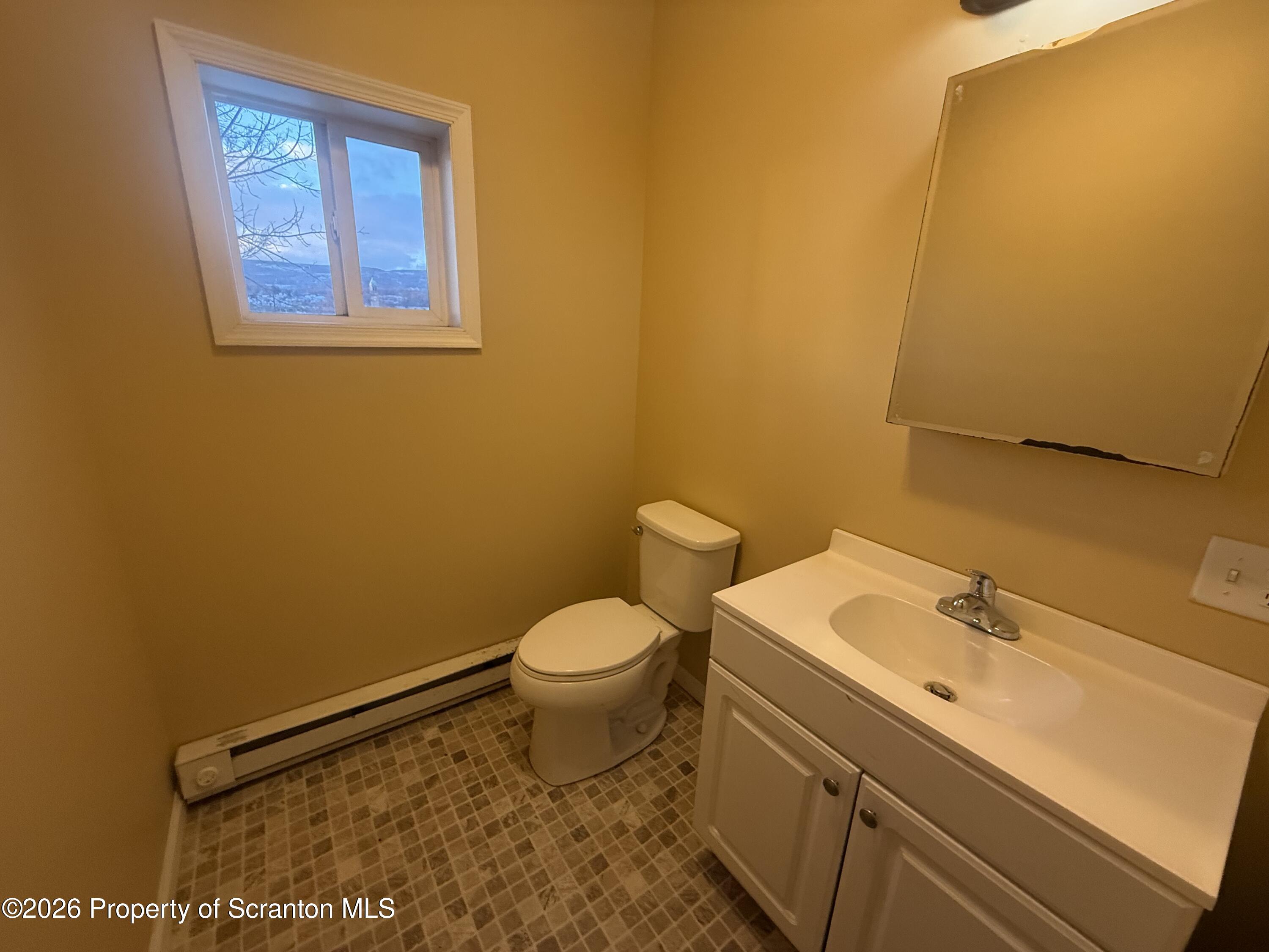 1409 Sanderson Avenue Unit: 2nd floor