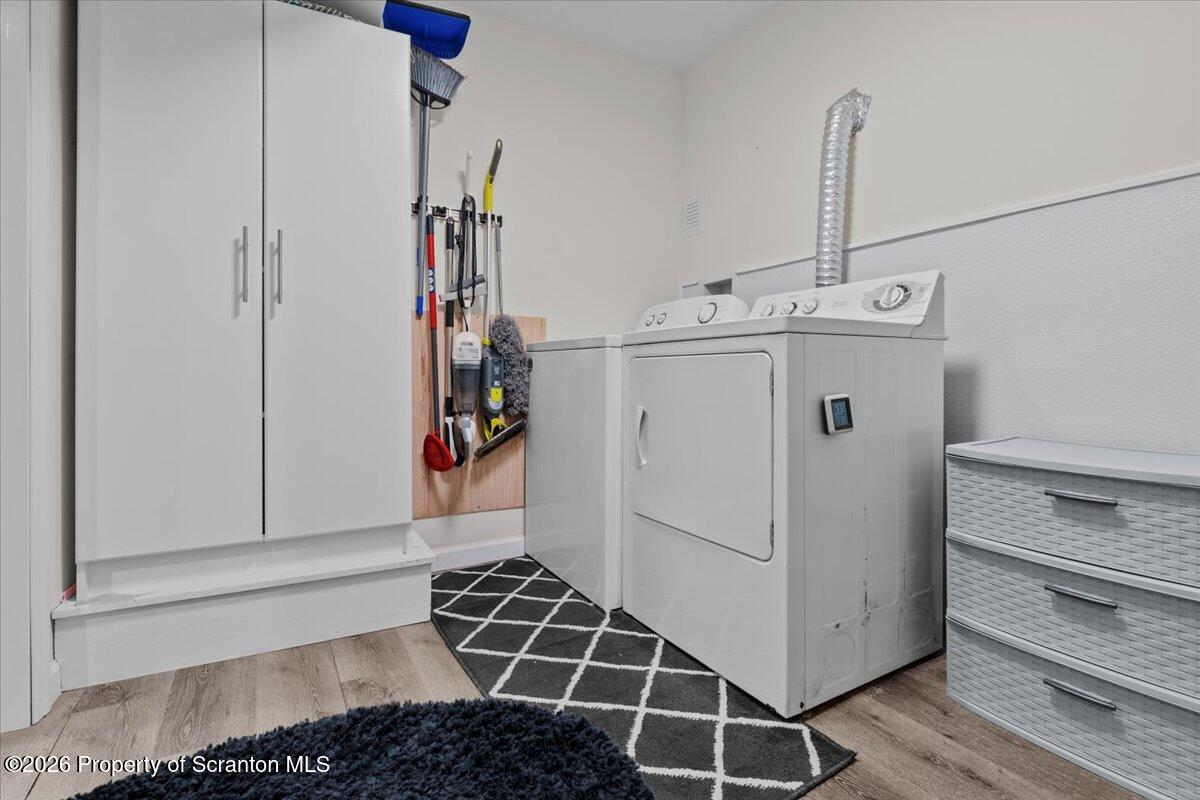 3709 Laurel Avenue Unit: REAR