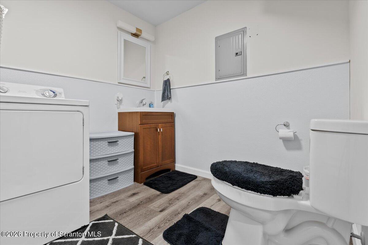 3709 Laurel Avenue Unit: REAR