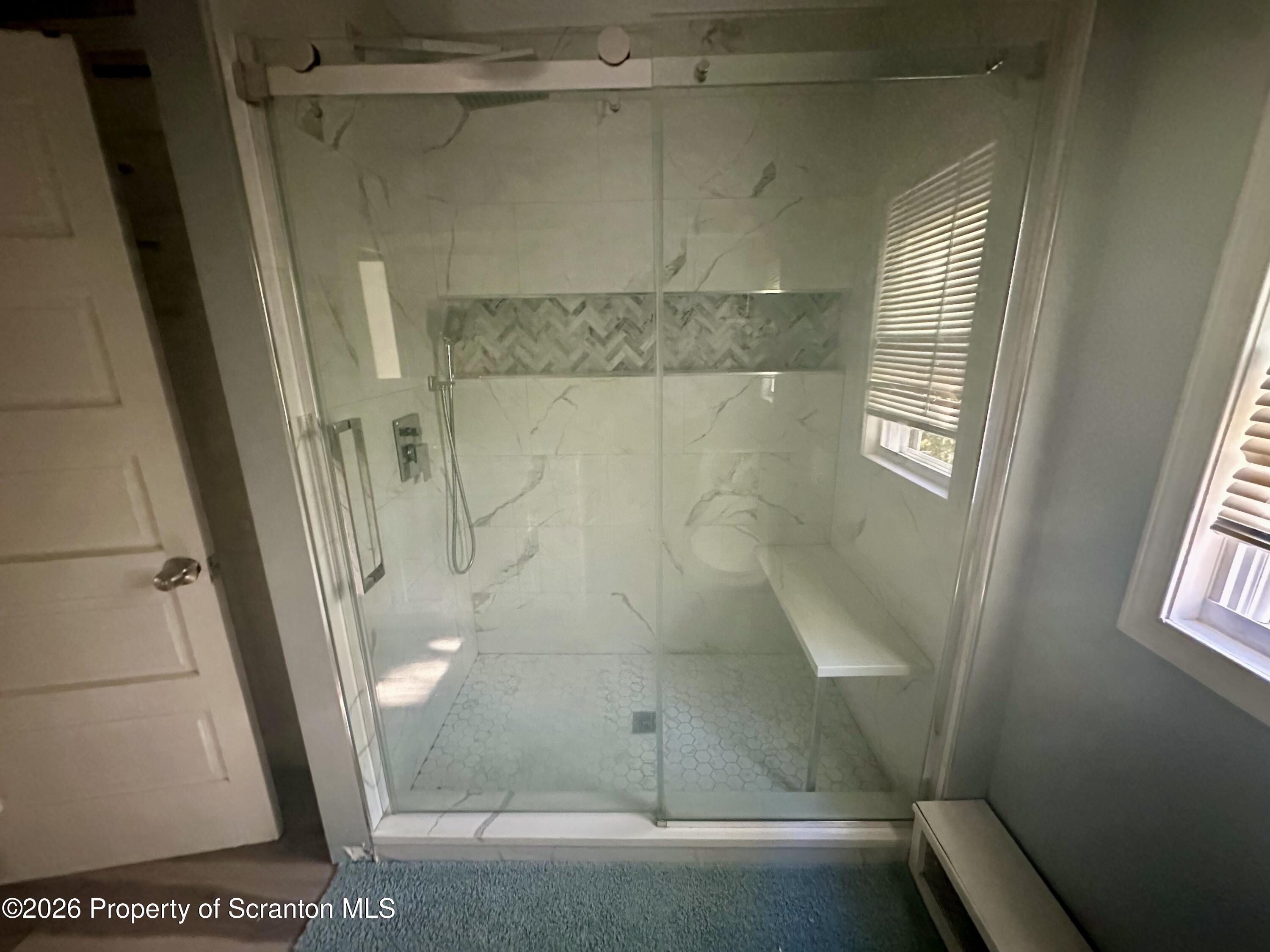 916 Grandview Street