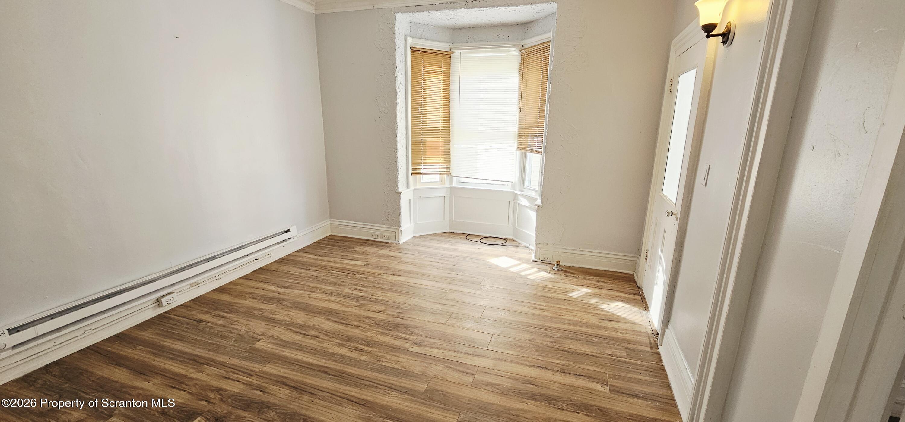 1319 Washburn Street Unit: 1st floor