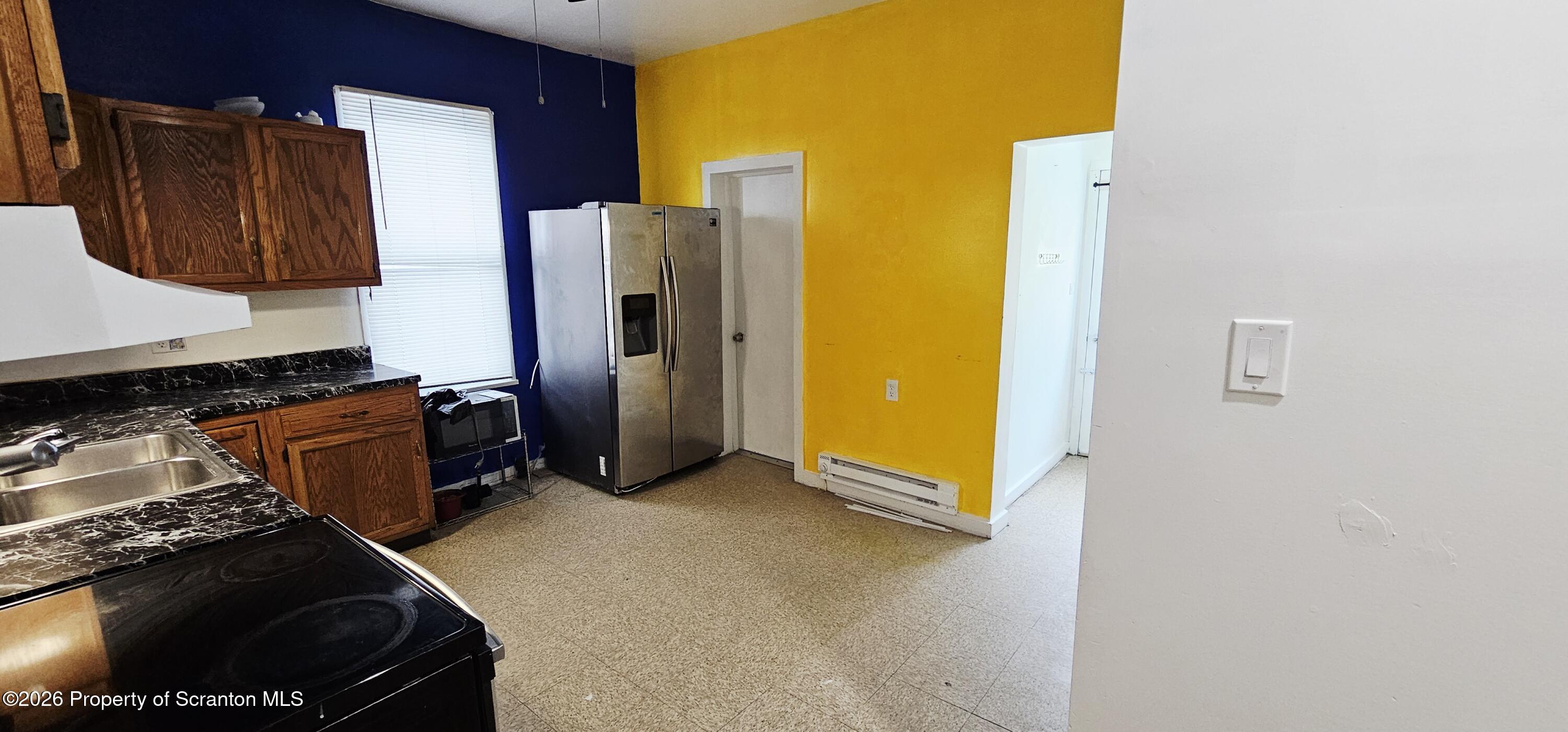 1319 Washburn Street Unit: 1st floor