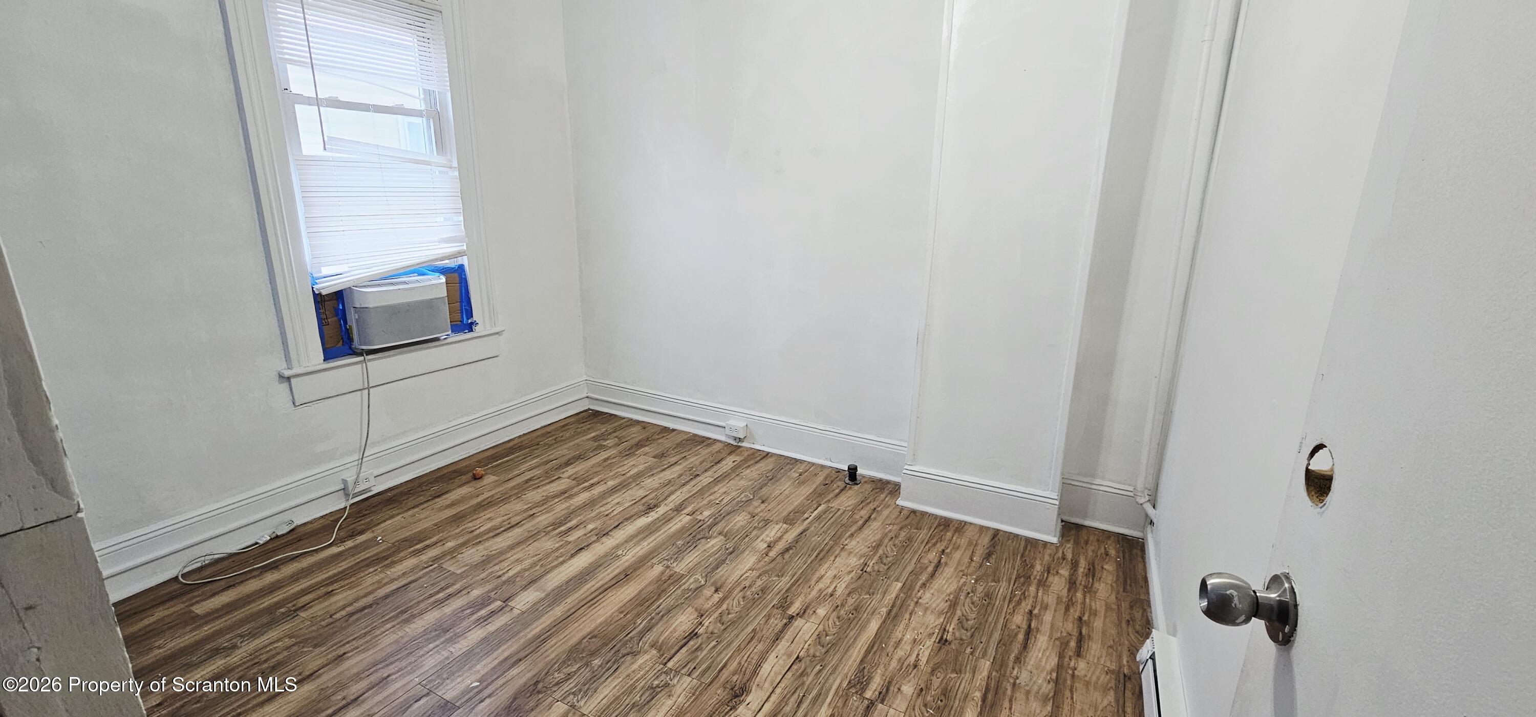 1319 Washburn Street Unit: 1st floor