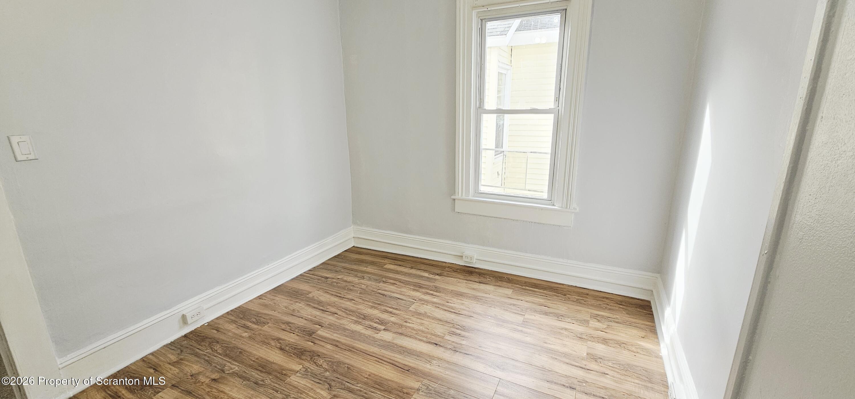 1319 Washburn Street Unit: 1st floor