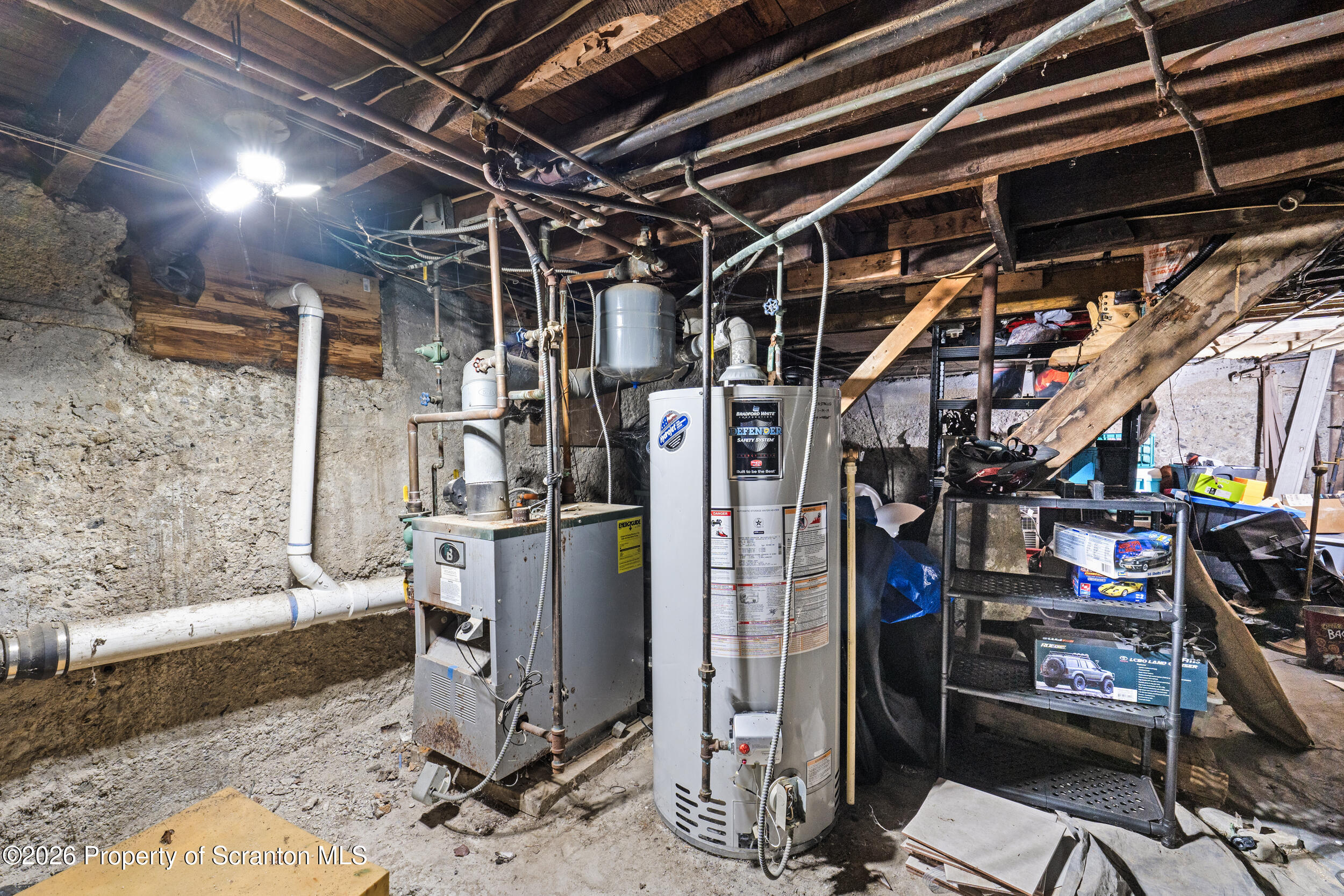 411 413 Traviss Alley