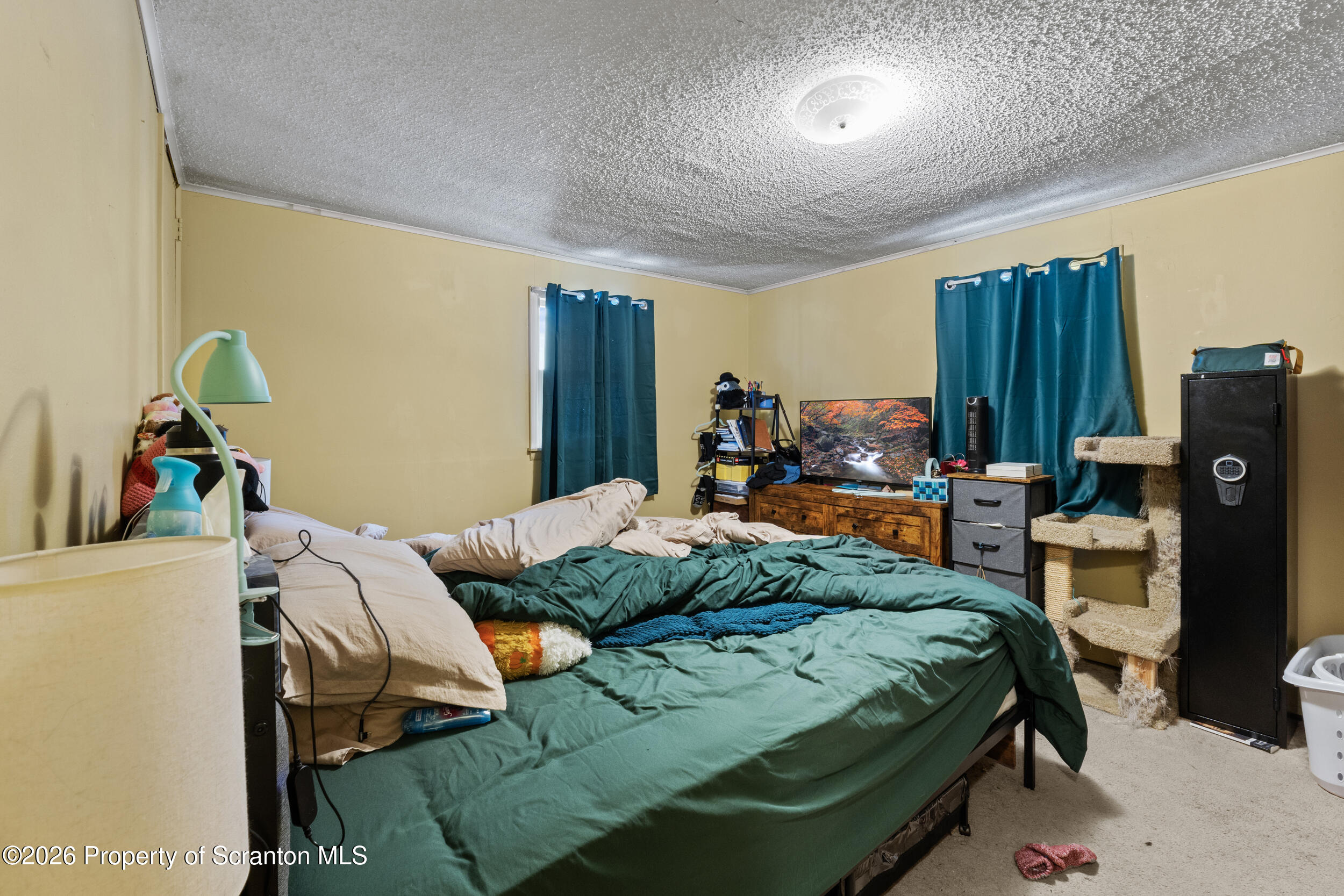 411 413 Traviss Alley