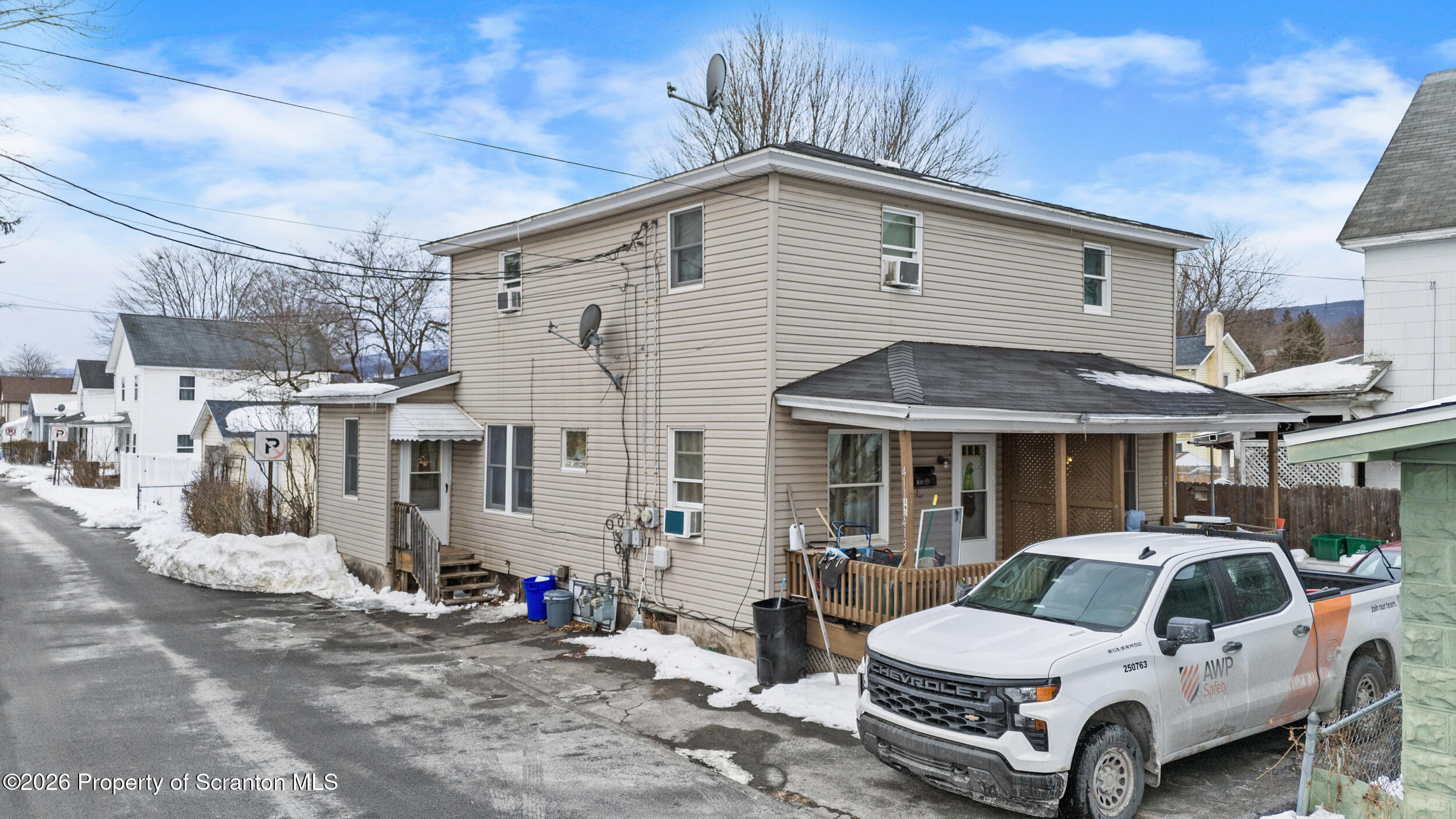 411 413 Traviss Alley