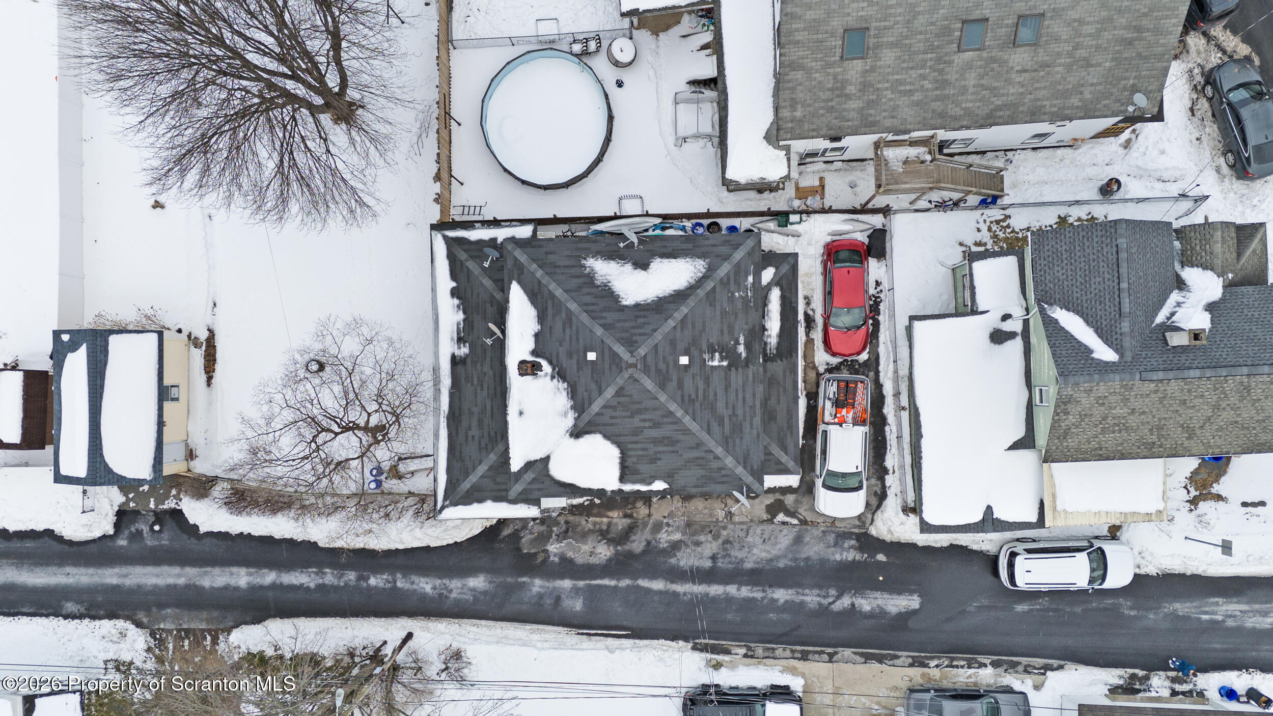 411 413 Traviss Alley