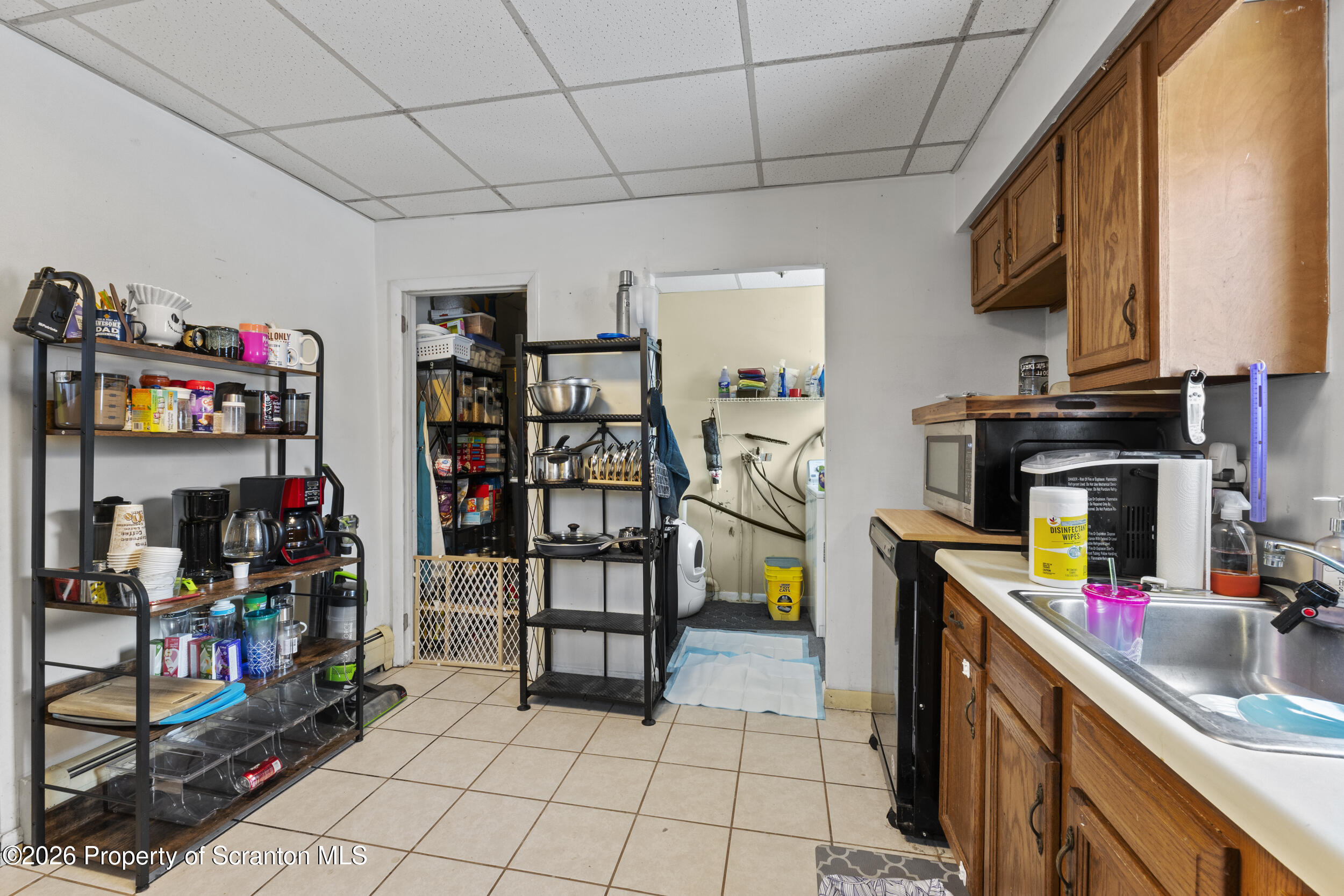 411 413 Traviss Alley