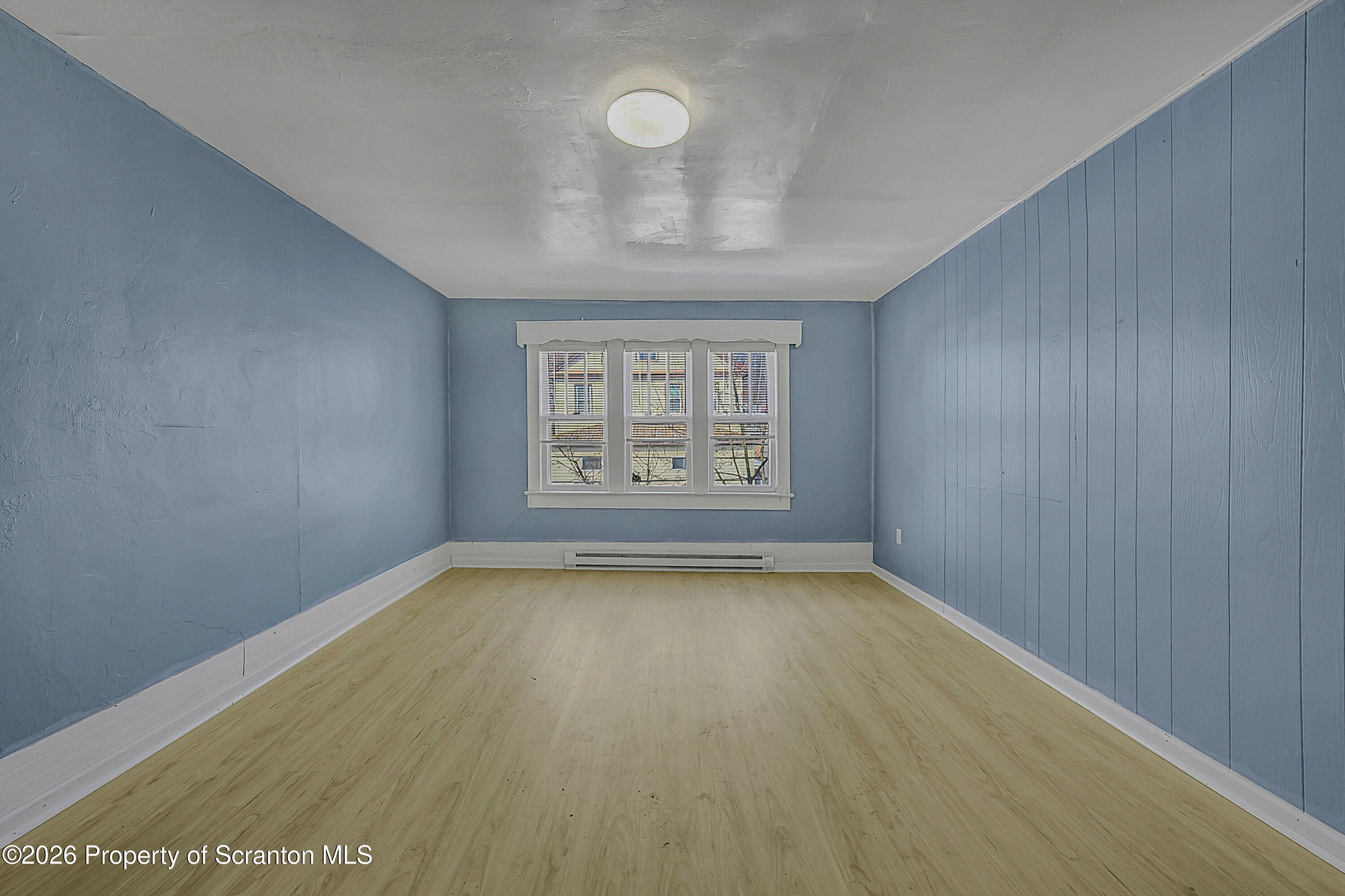 53 Sobieski Street Unit: Top Floor