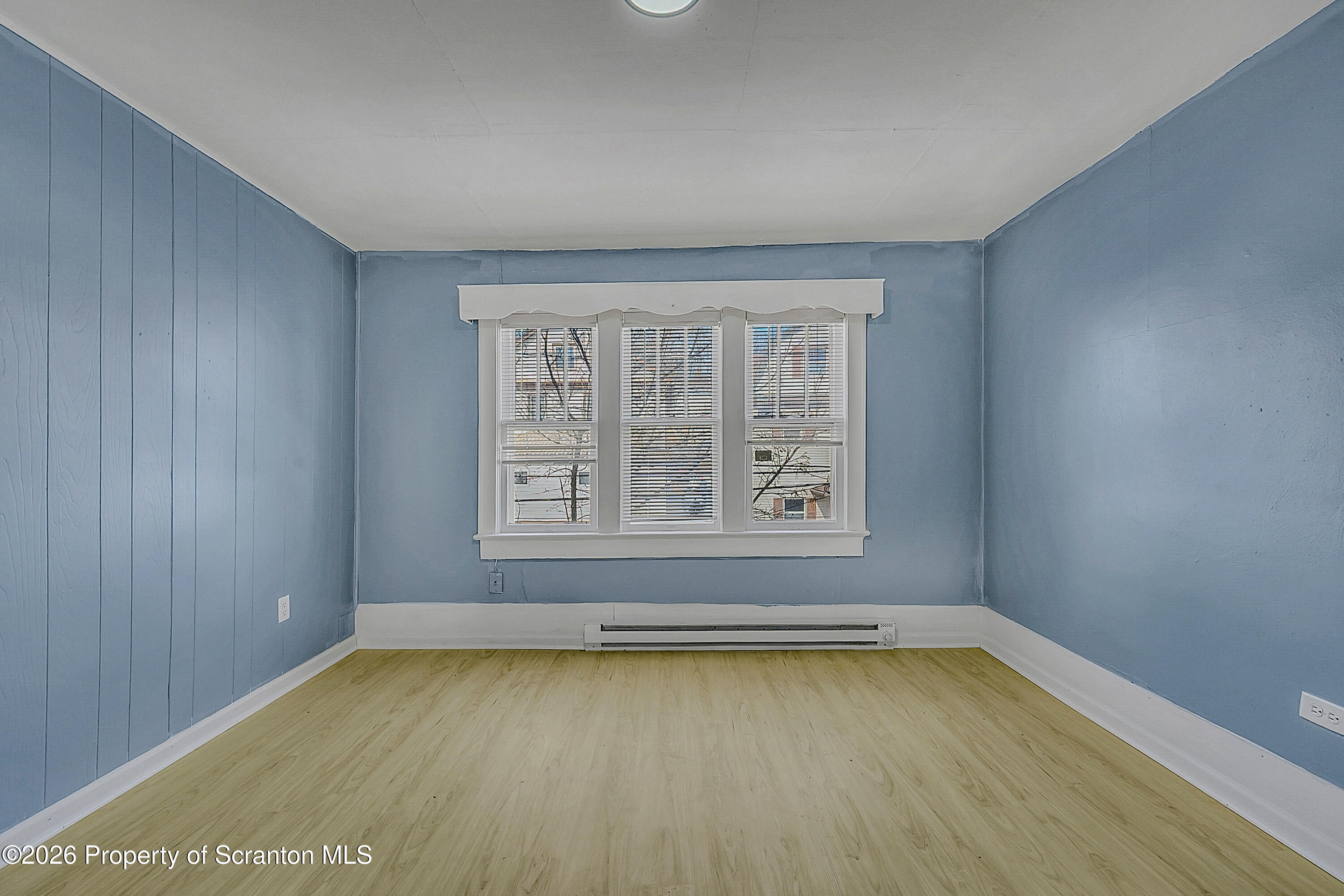 53 Sobieski Street Unit: Top Floor