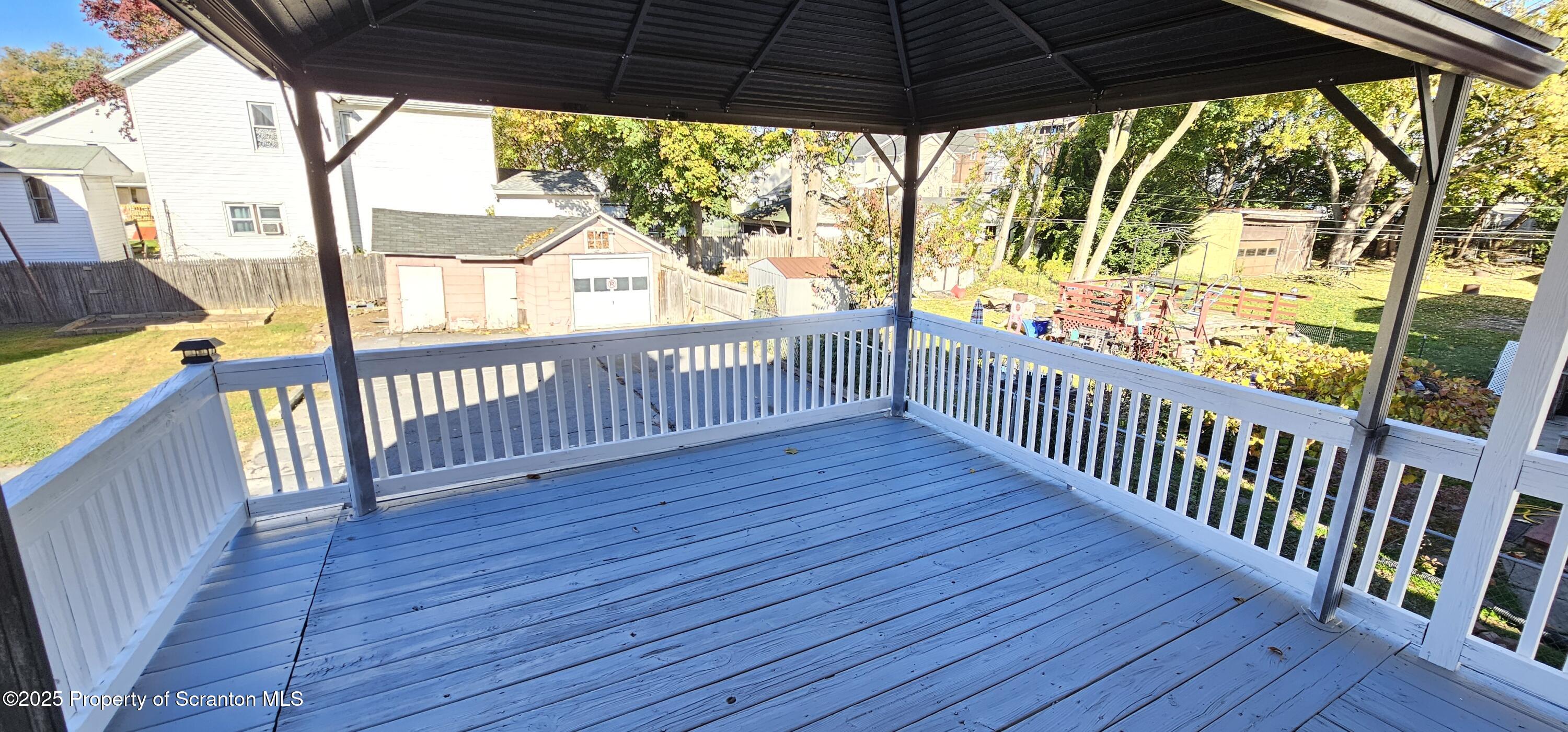 126 S Rebecca Avenue