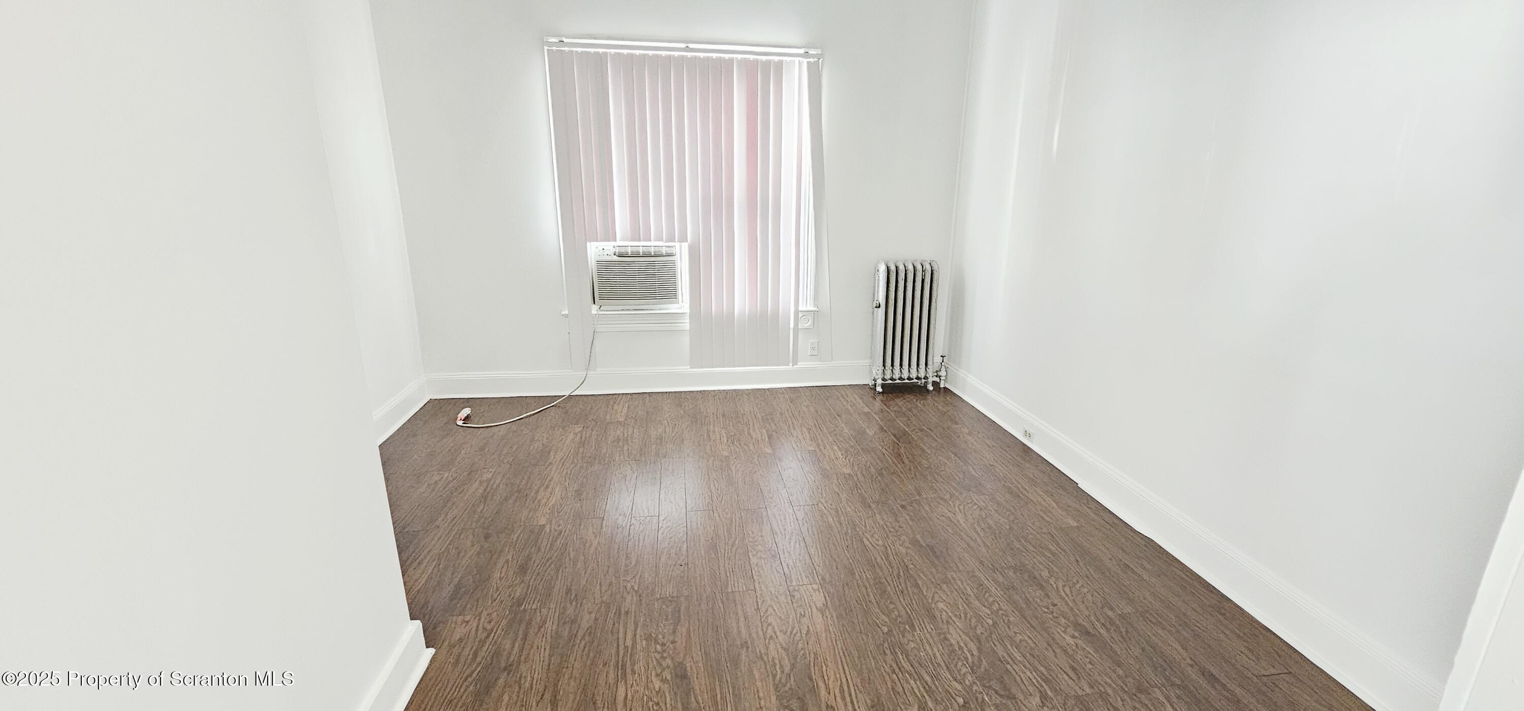 126 S Rebecca Avenue